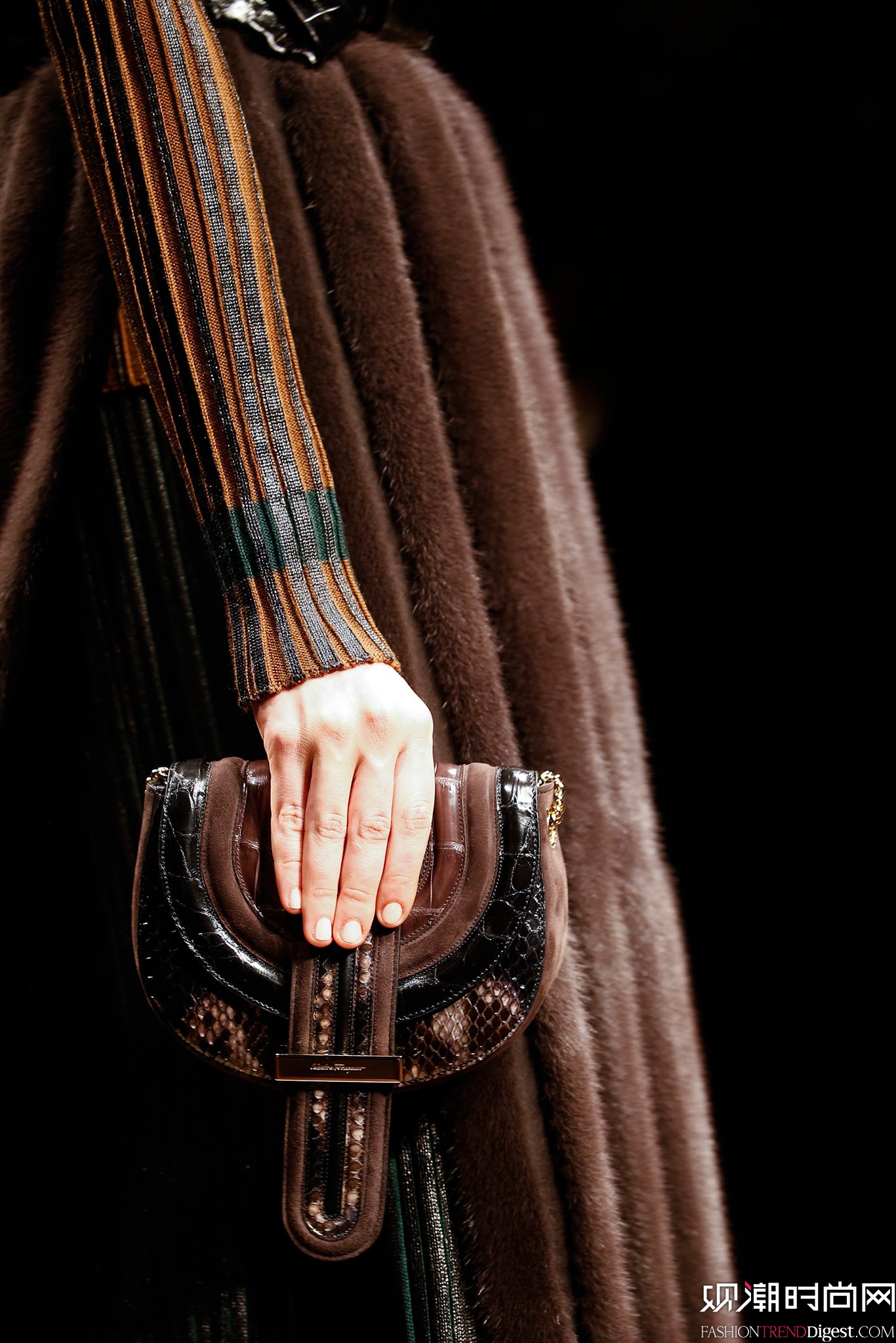 Salvatore Ferragamo 2015�ﶬʱװ��ϵ���㳡����ͼƬ