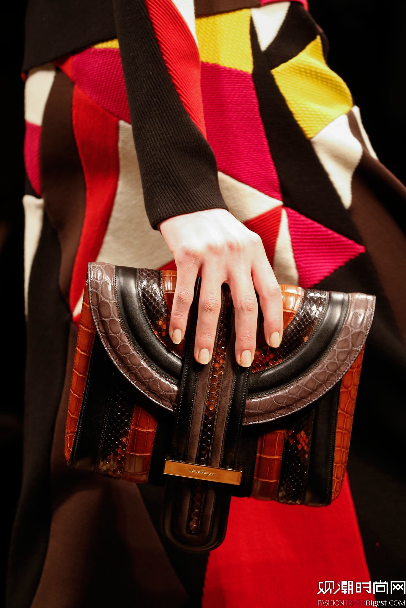 Salvatore Ferragamo 2015�ﶬʱװ��ϵ���㳡����ͼƬ