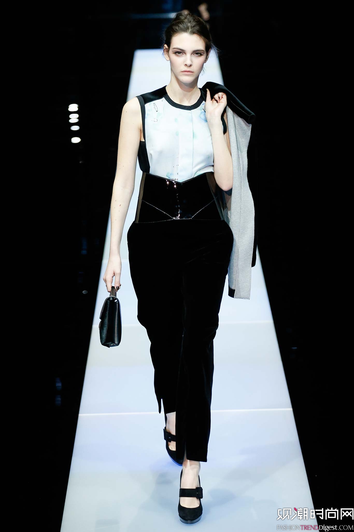 Giorgio Armani 2015ﶬʱװϵ㳡ͼƬ