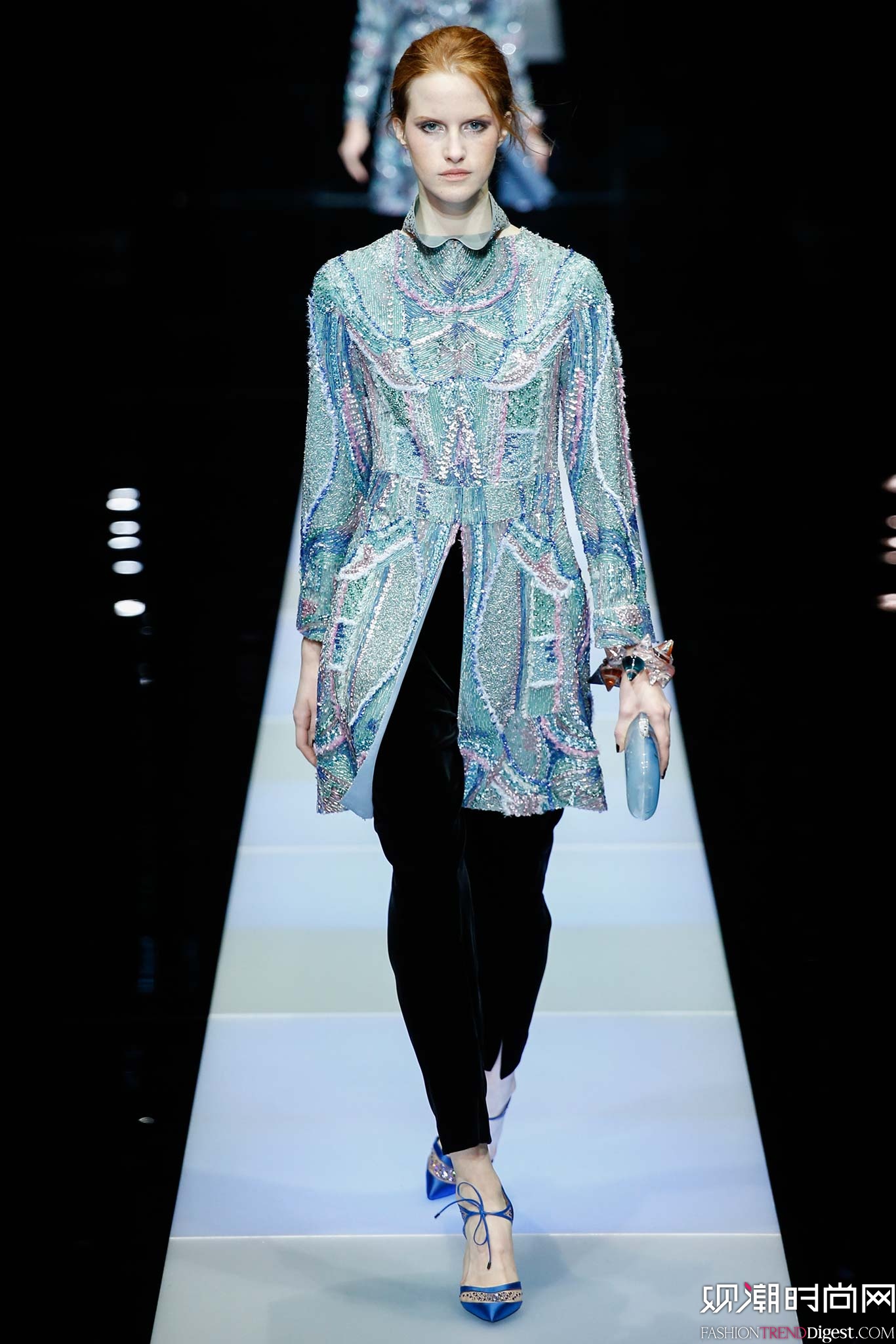 Giorgio Armani 2015�ﶬʱװ��ϵ���㳡����ͼƬ