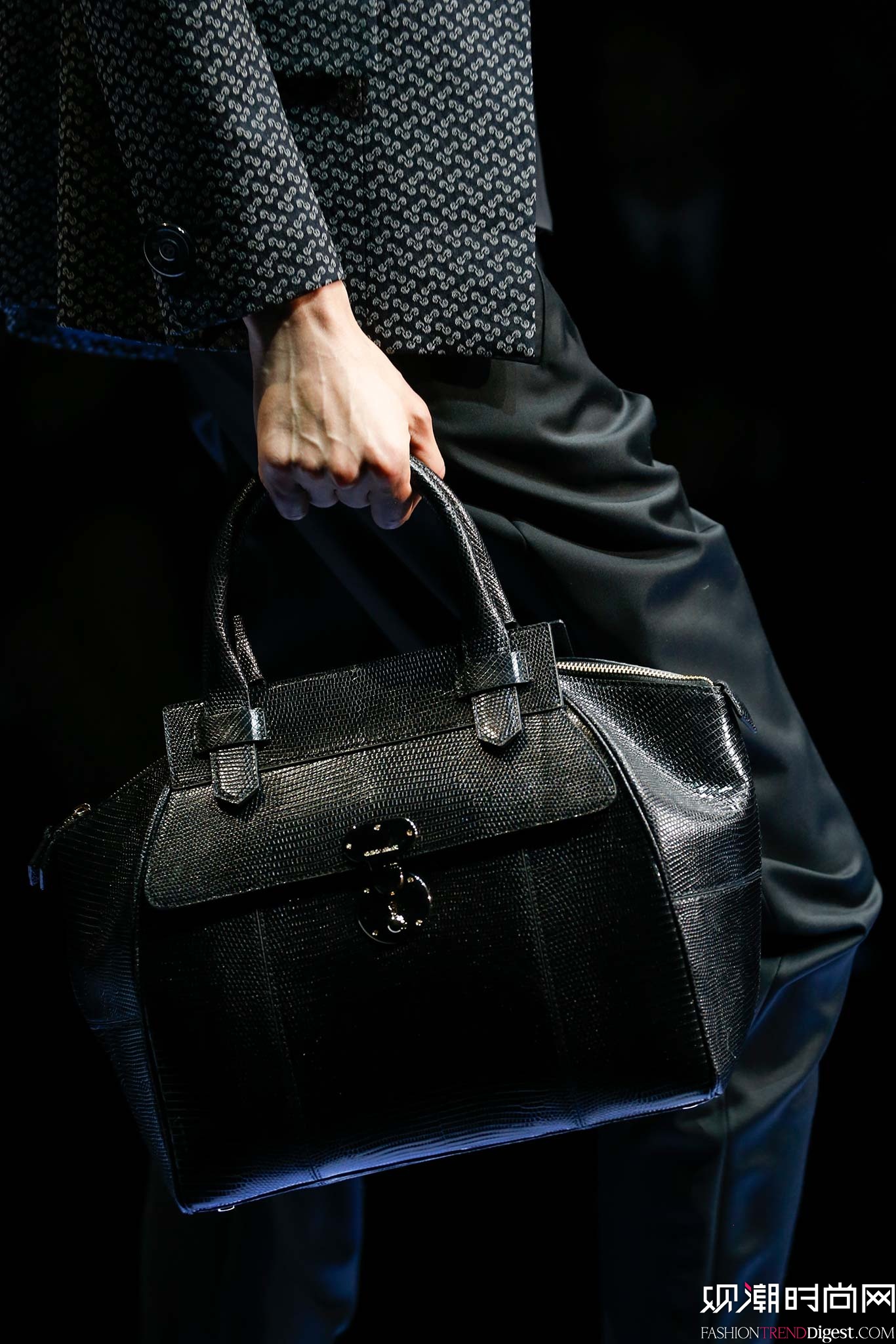 Giorgio Armani 2015�ﶬʱװ��ϵ���㳡����ͼƬ