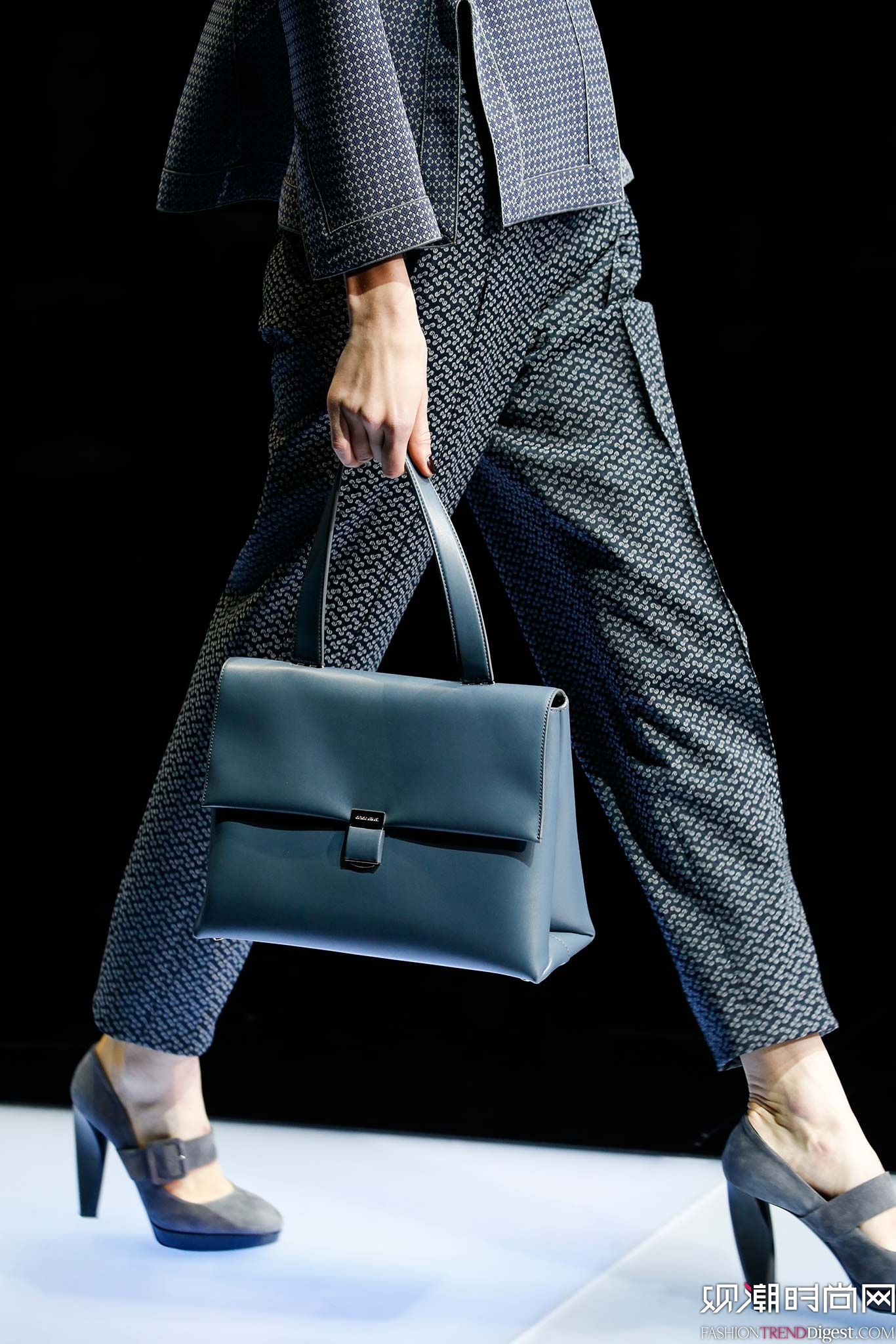Giorgio Armani 2015�ﶬʱװ��ϵ���㳡����ͼƬ
