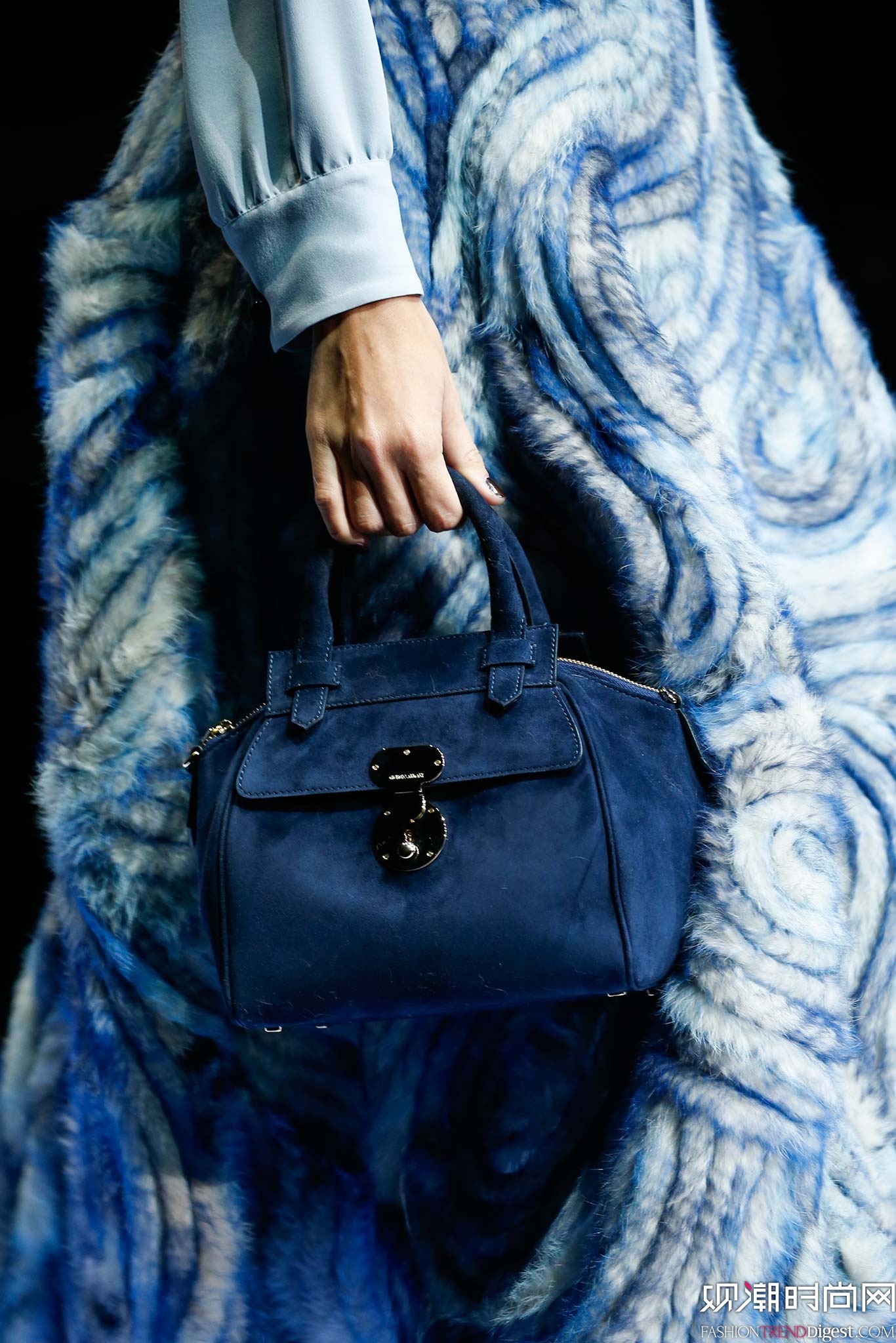 Giorgio Armani 2015�ﶬʱװ��ϵ���㳡����ͼƬ