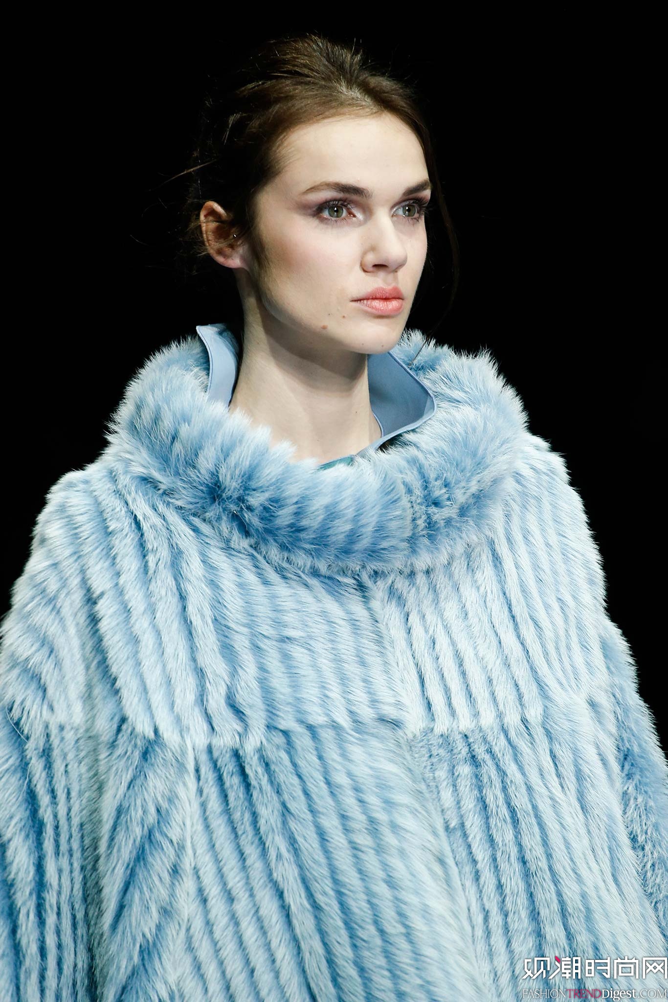 Giorgio Armani 2015�ﶬʱװ��ϵ���㳡����ͼƬ