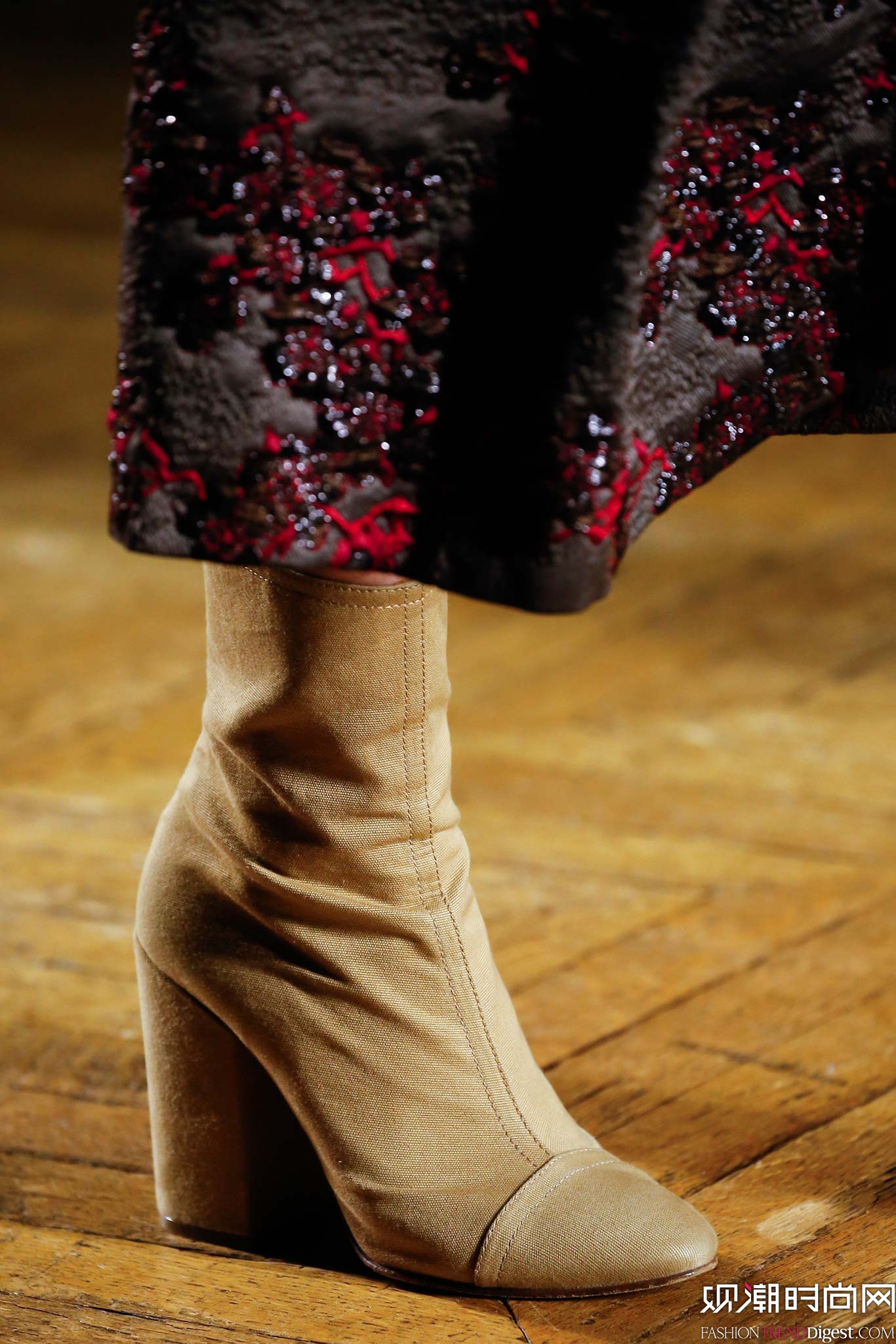 Dries Van Noten 2015ﶬʱװϵ㳡ͼƬ