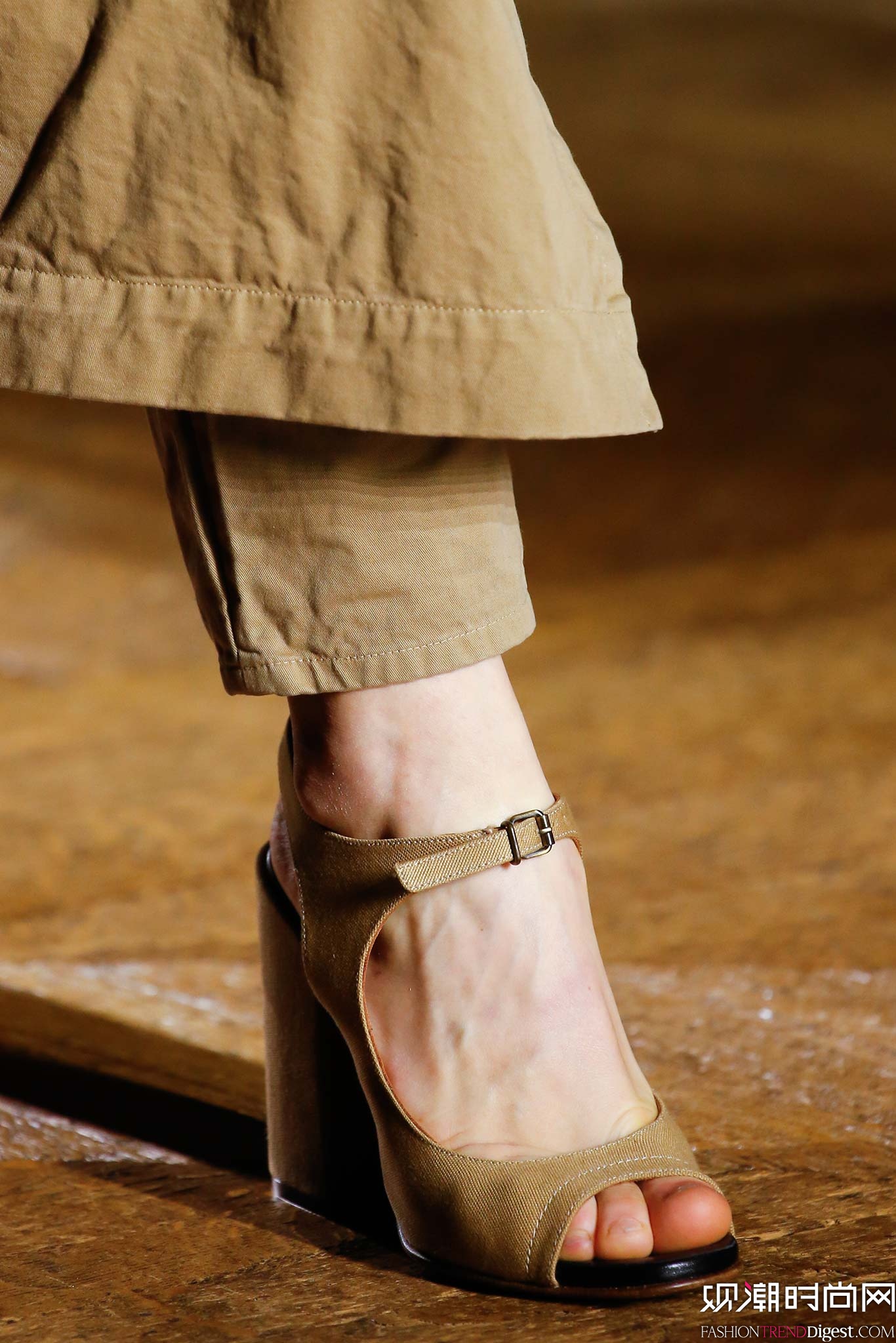 Dries Van Noten 2015ﶬʱװϵ㳡ͼƬ