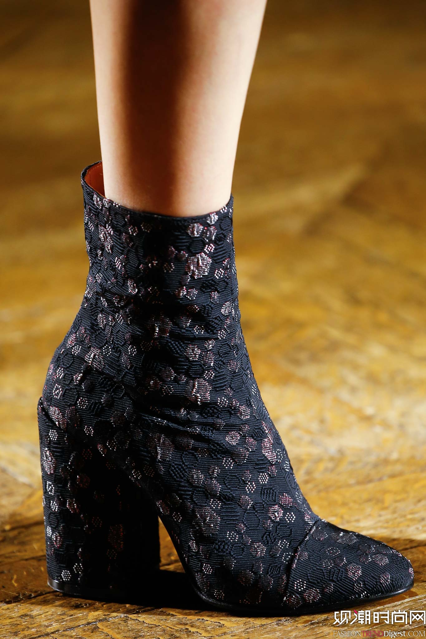 Dries Van Noten 2015ﶬʱװϵ㳡ͼƬ