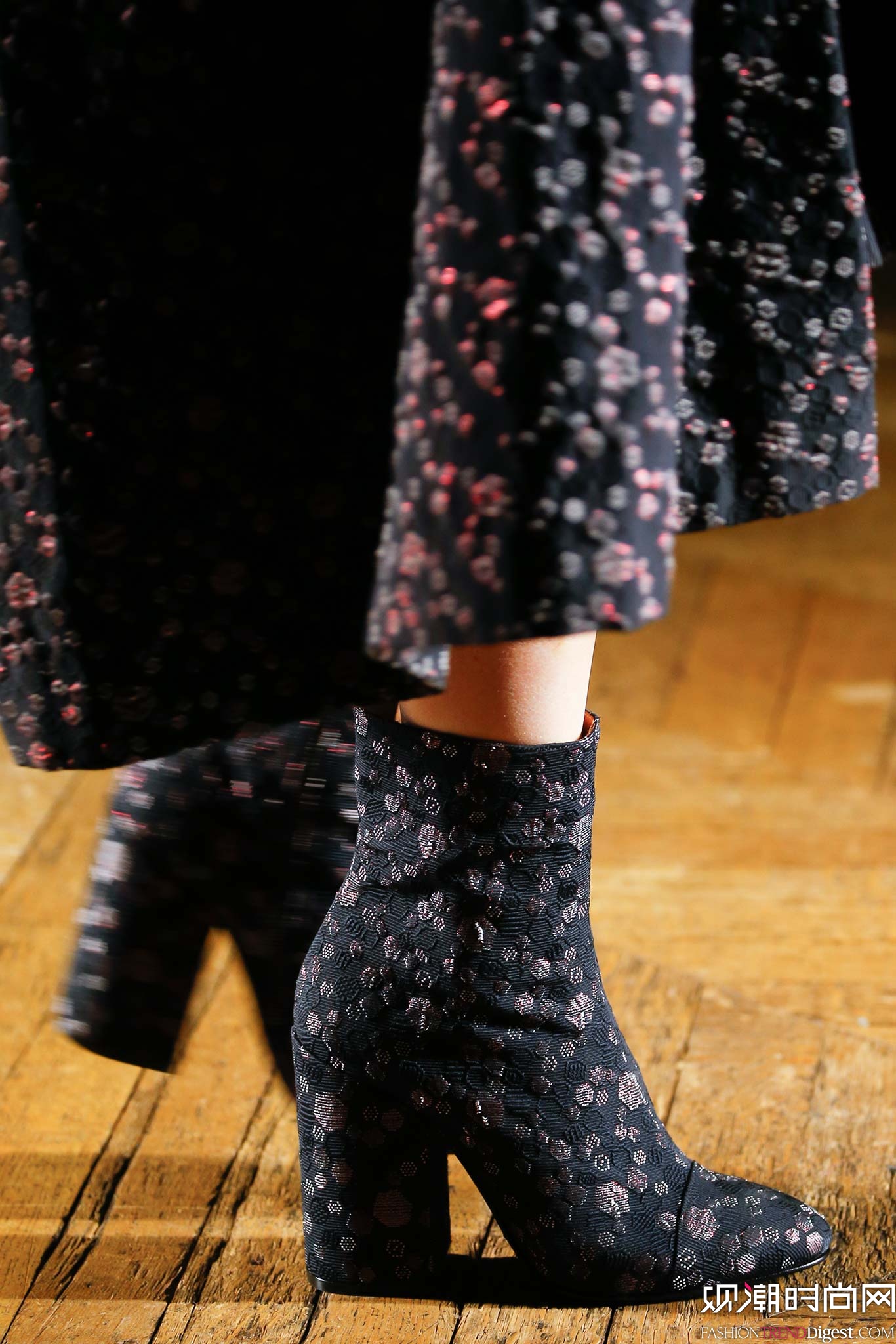 Dries Van Noten 2015ﶬʱװϵ㳡ͼƬ