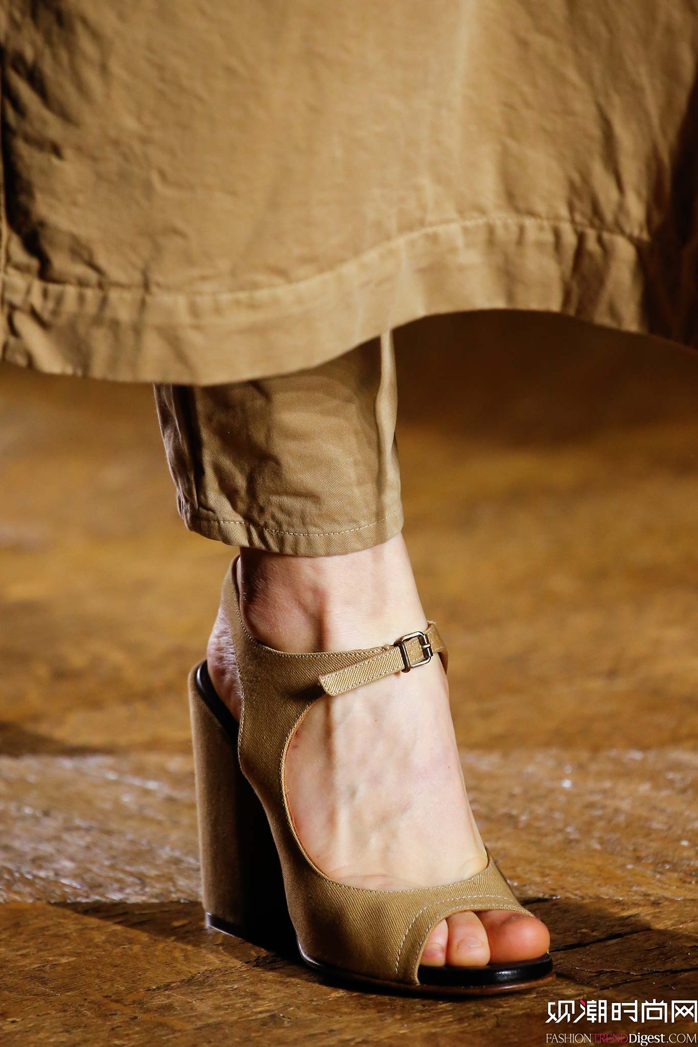 Dries Van Noten 2015ﶬʱװϵ㳡ͼƬ