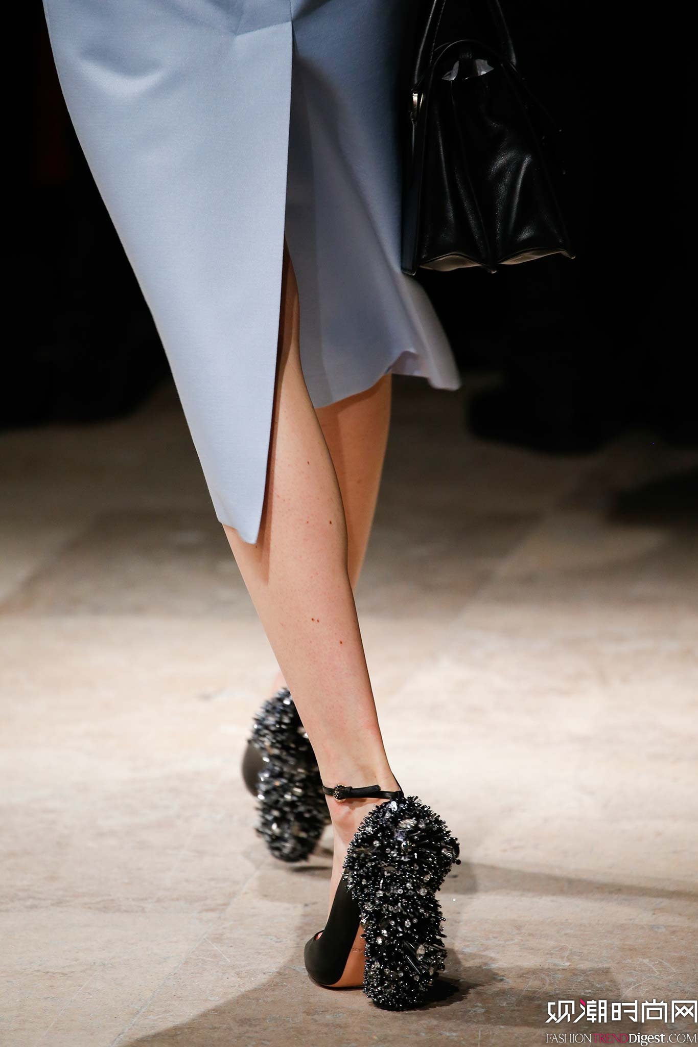 Rochas 2015ﶬrbϵDƬ
