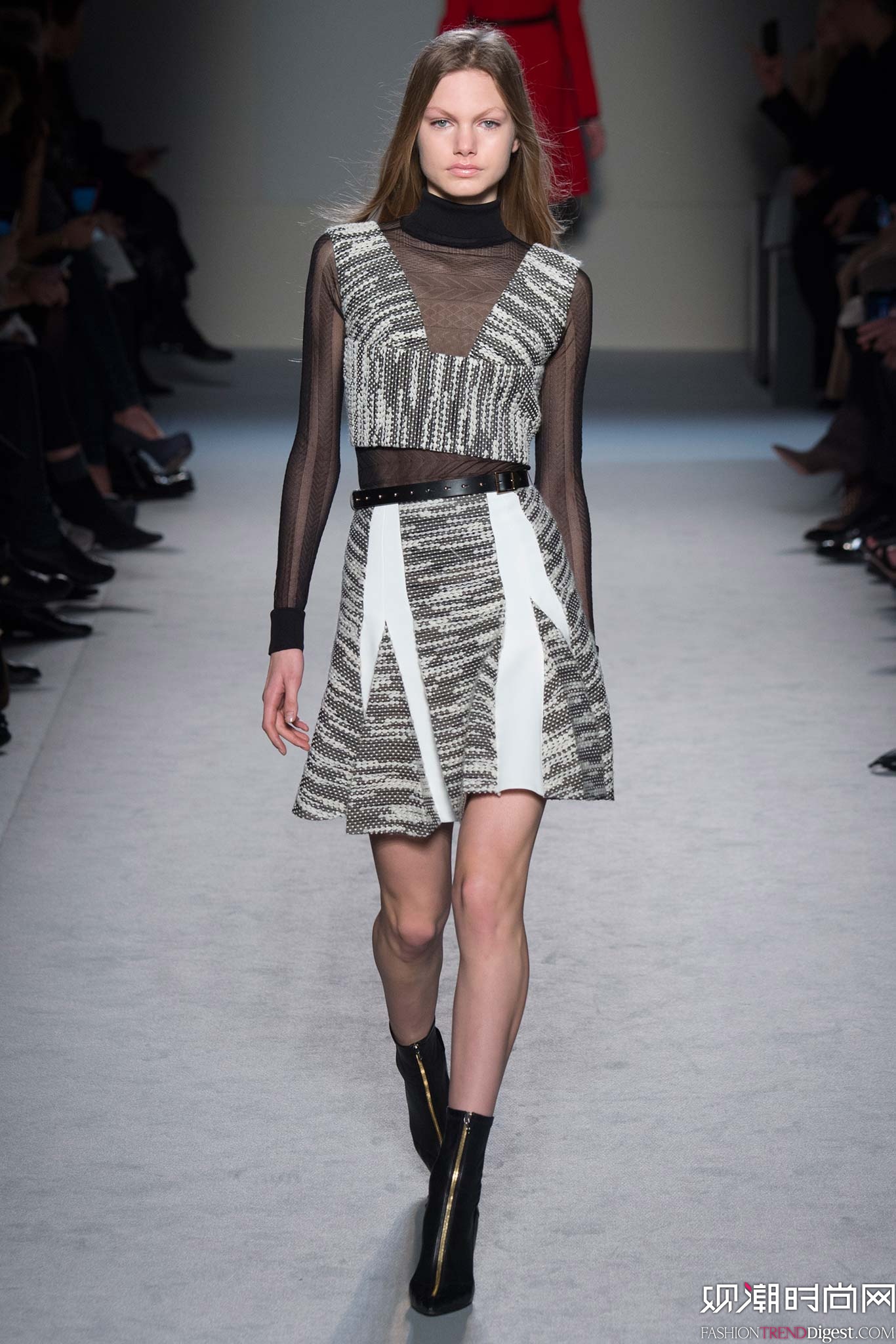 Roland Mouret 2015ﶬʱװϵ㳡ͼƬ