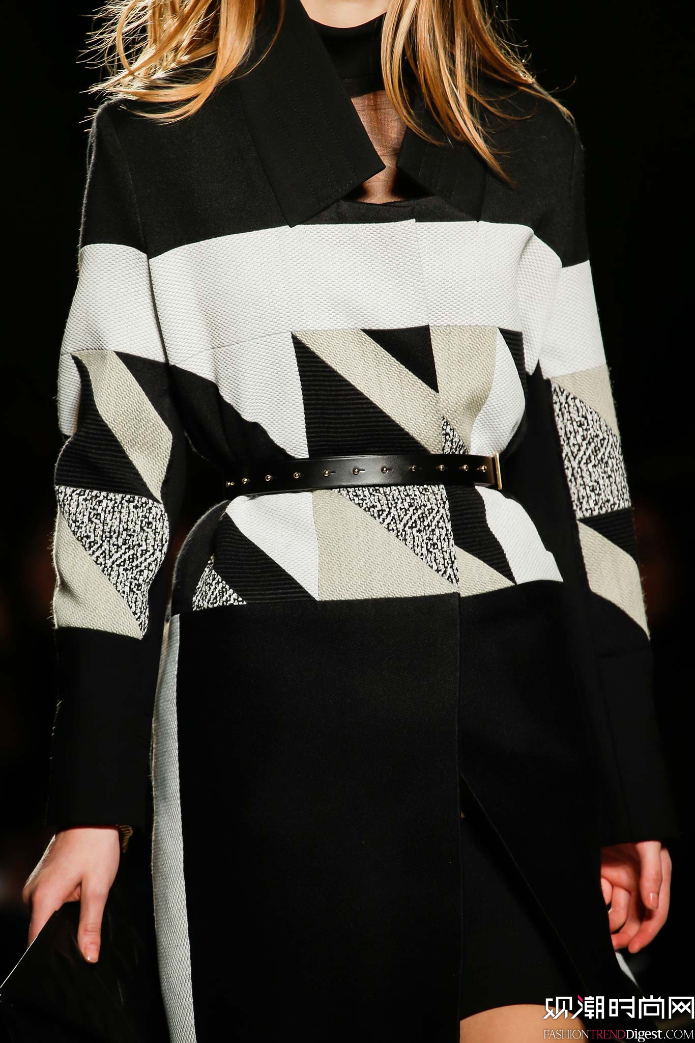 Roland Mouret 2015ﶬr(sh)bϵ(chng)DƬ
