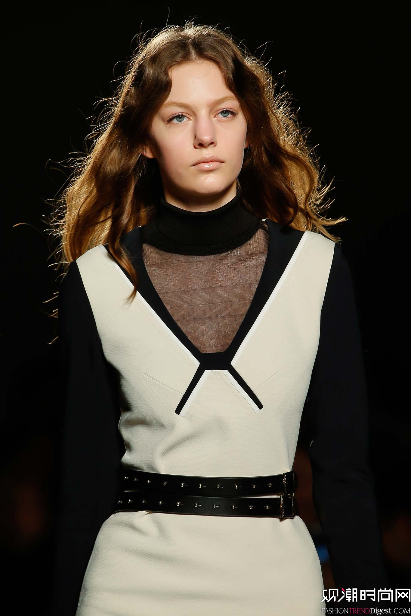 Roland Mouret 2015ﶬʱװϵ㳡ͼƬ