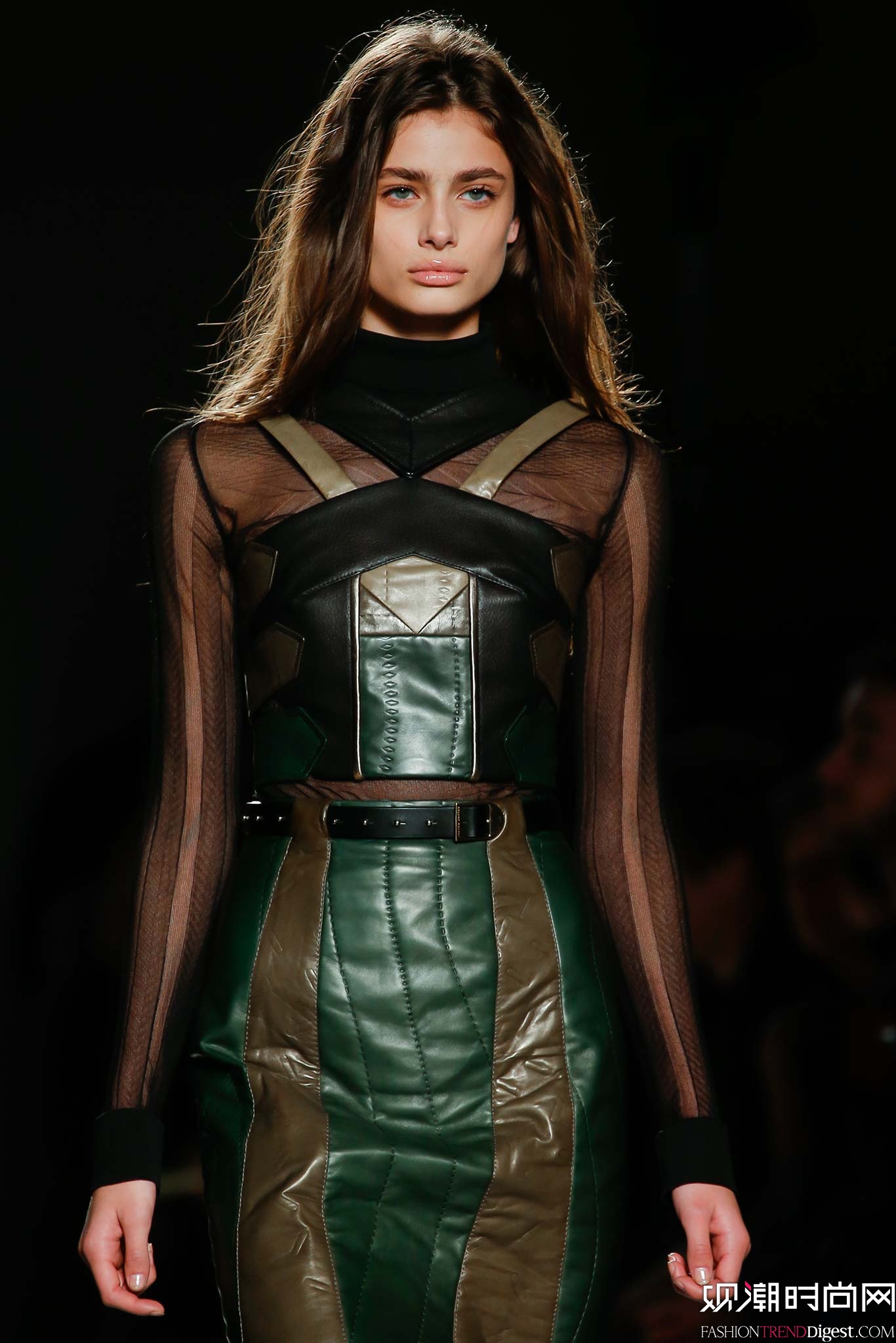 Roland Mouret 2015ﶬrbϵDƬ