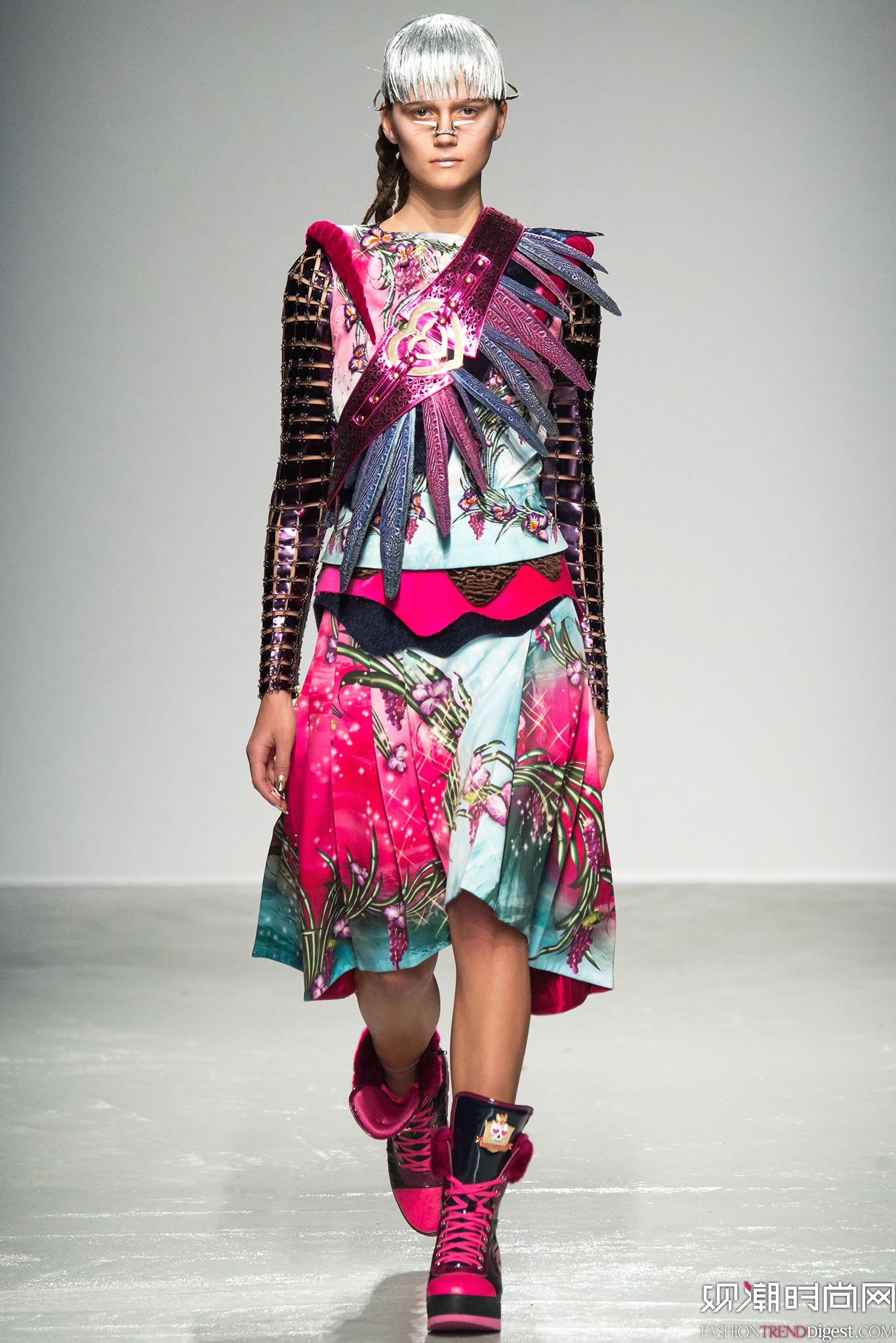 Manish Arora 2015ﶬʱװϵ㳡ͼƬ