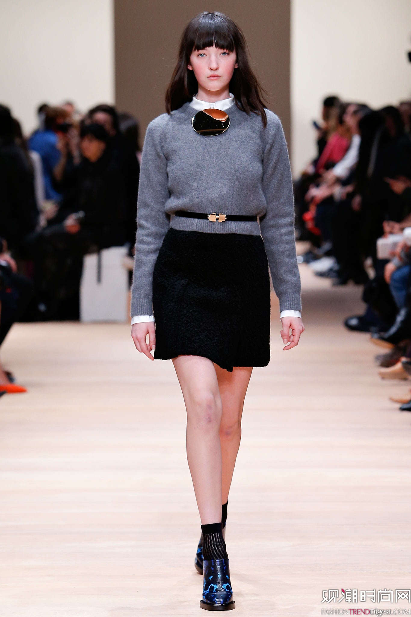 Carven 2015ﶬʱװϵ㳡ͼƬ