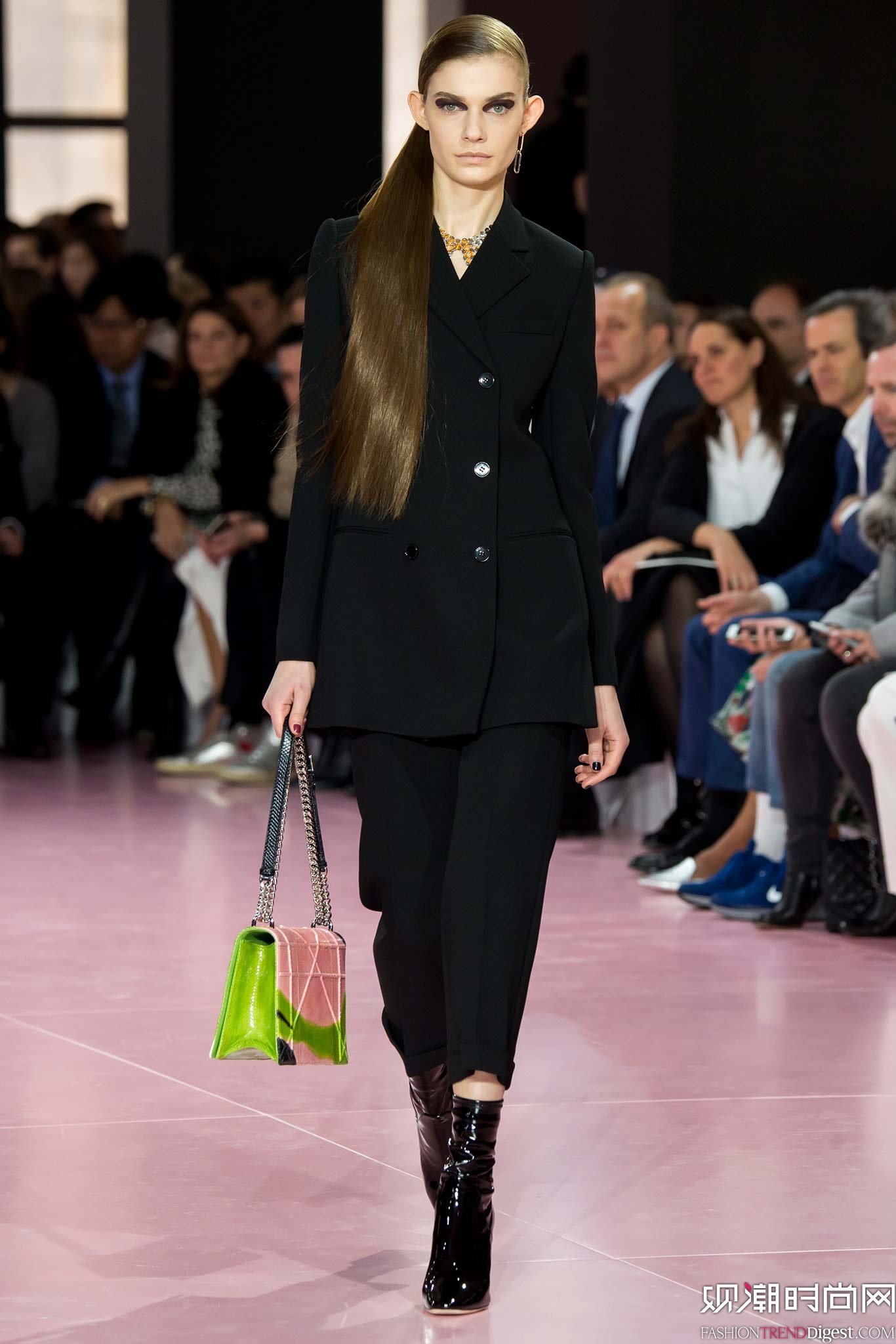 Christian Dior 2015ﶬʱװϵ㳡ͼƬ