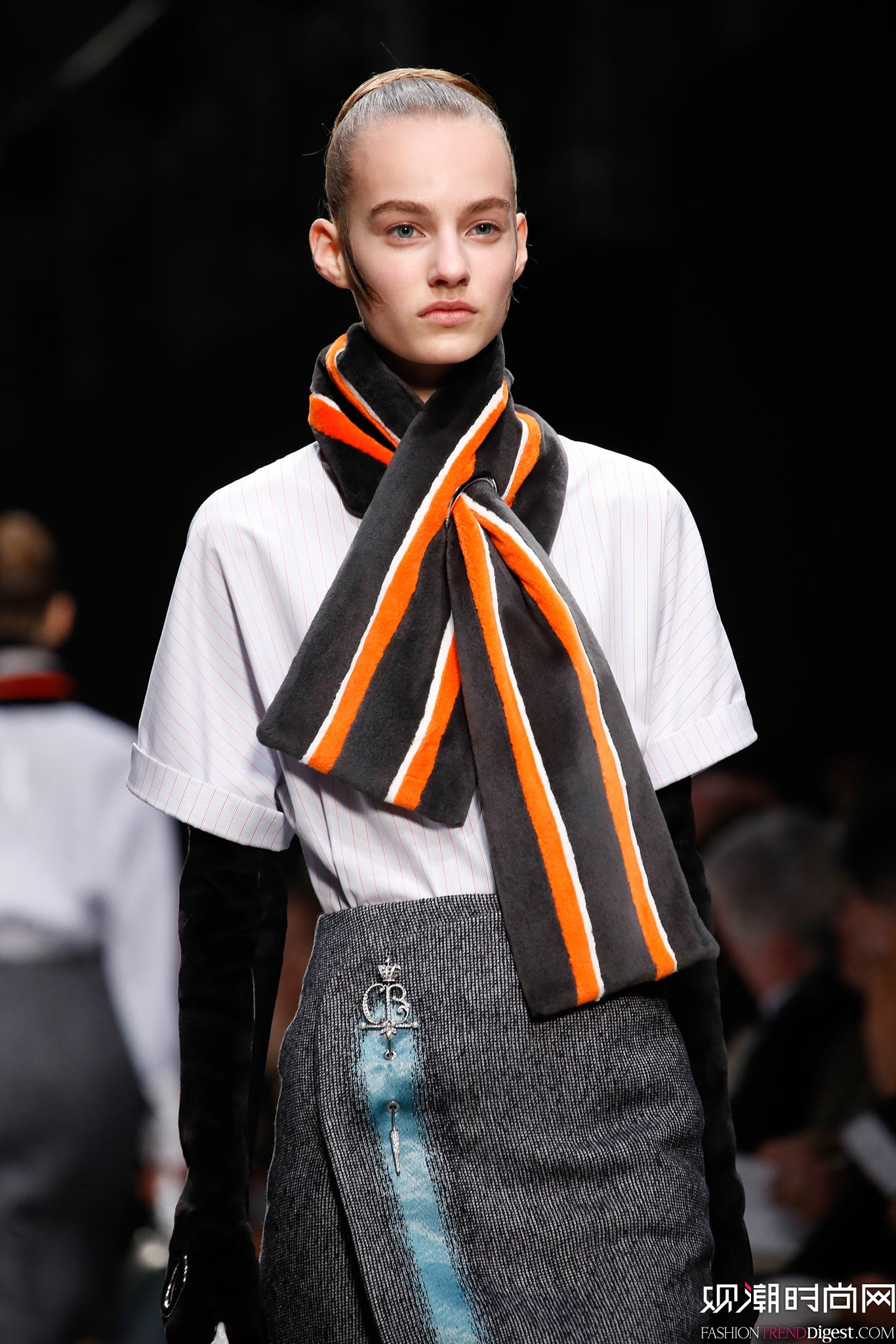 Balenciaga 2015ﶬr(sh)bϵ(chng)DƬ