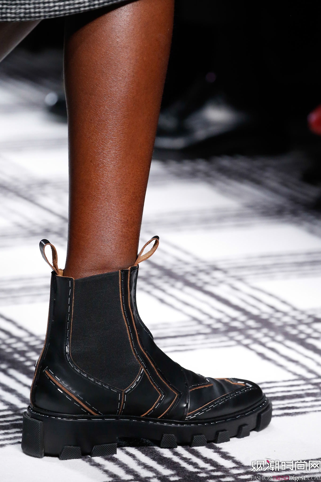 Balenciaga 2015ﶬʱװϵ㳡ͼƬ