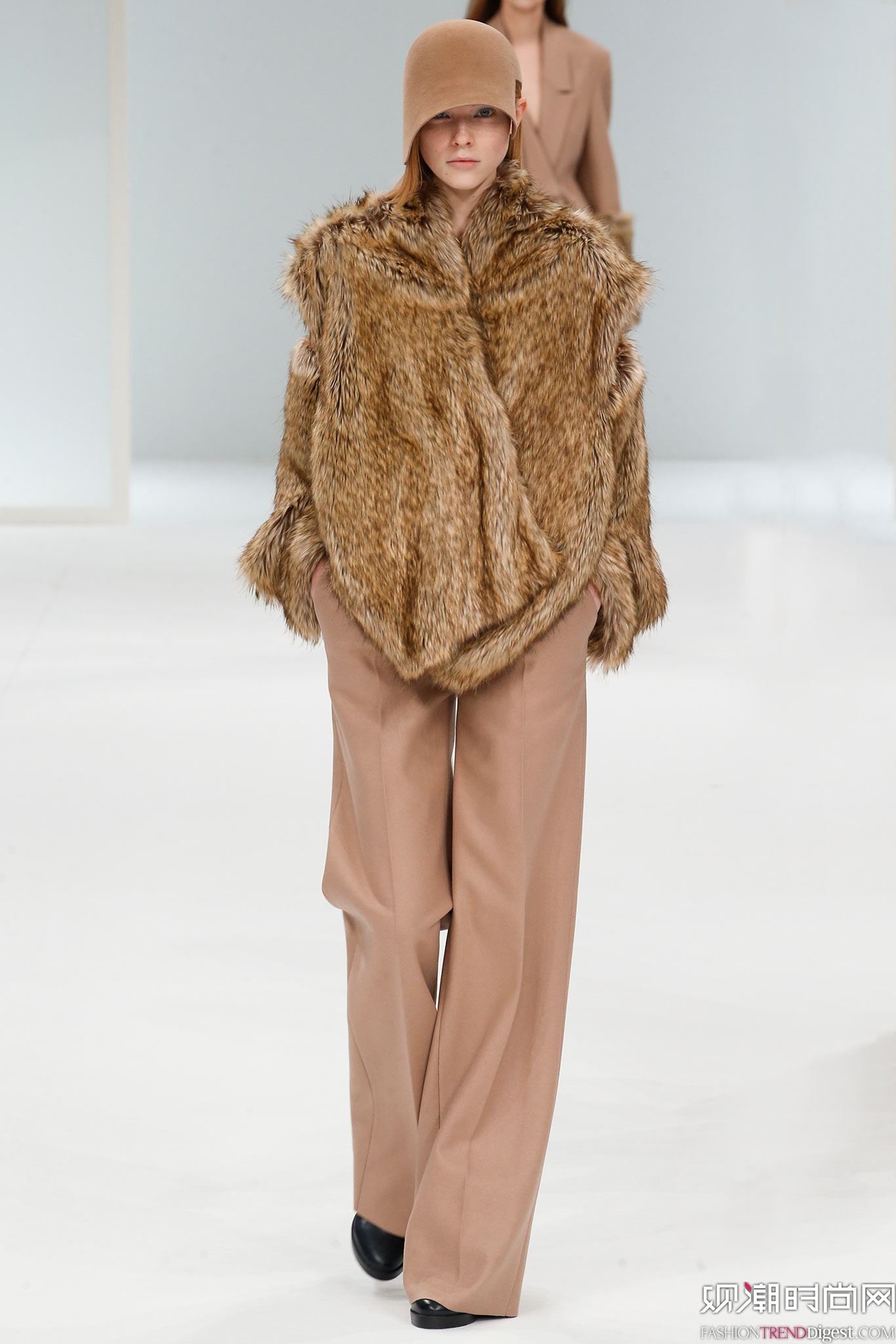 Chalayan 2015ﶬrbϵDƬ