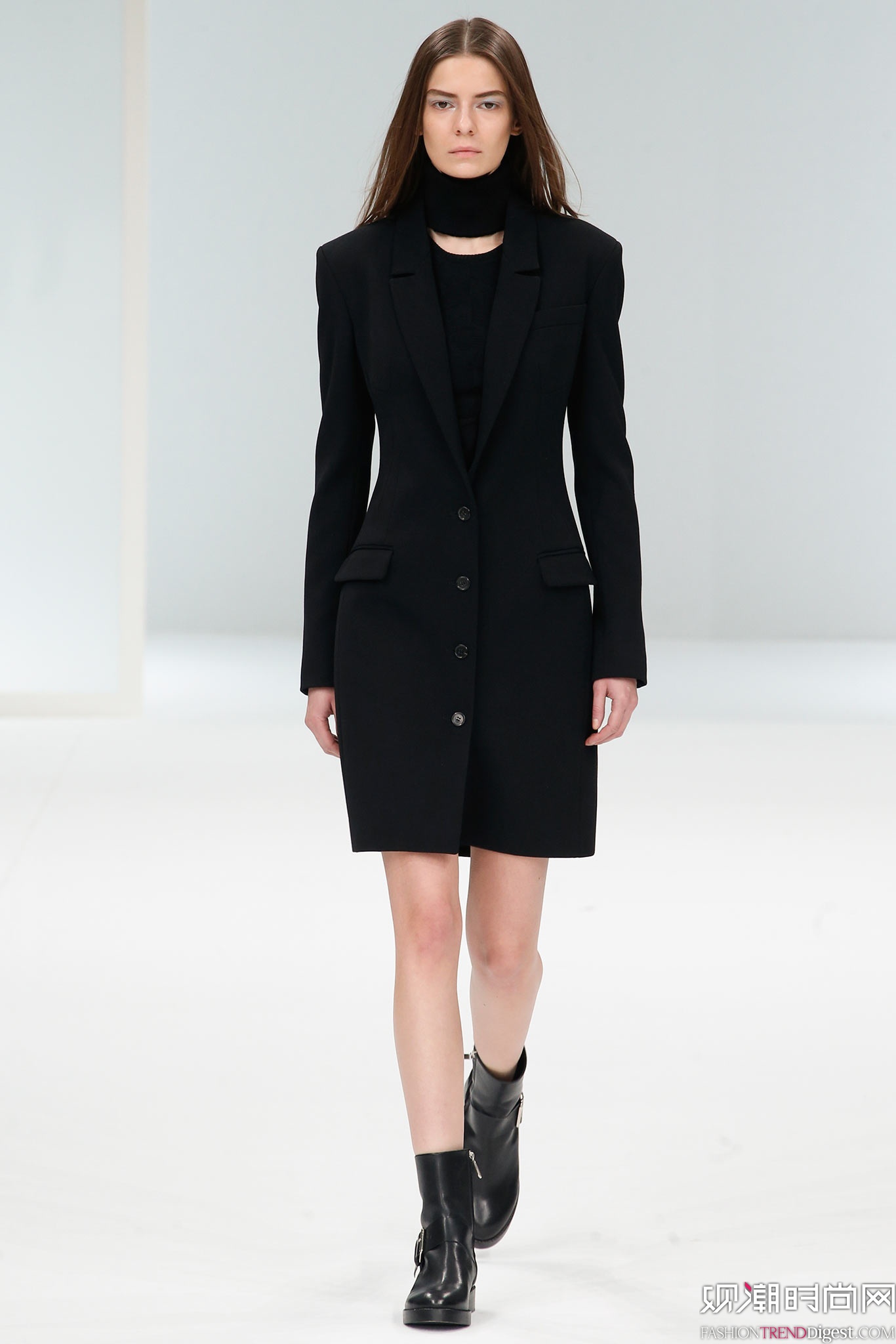 Chalayan 2015ﶬʱװϵ㳡ͼƬ