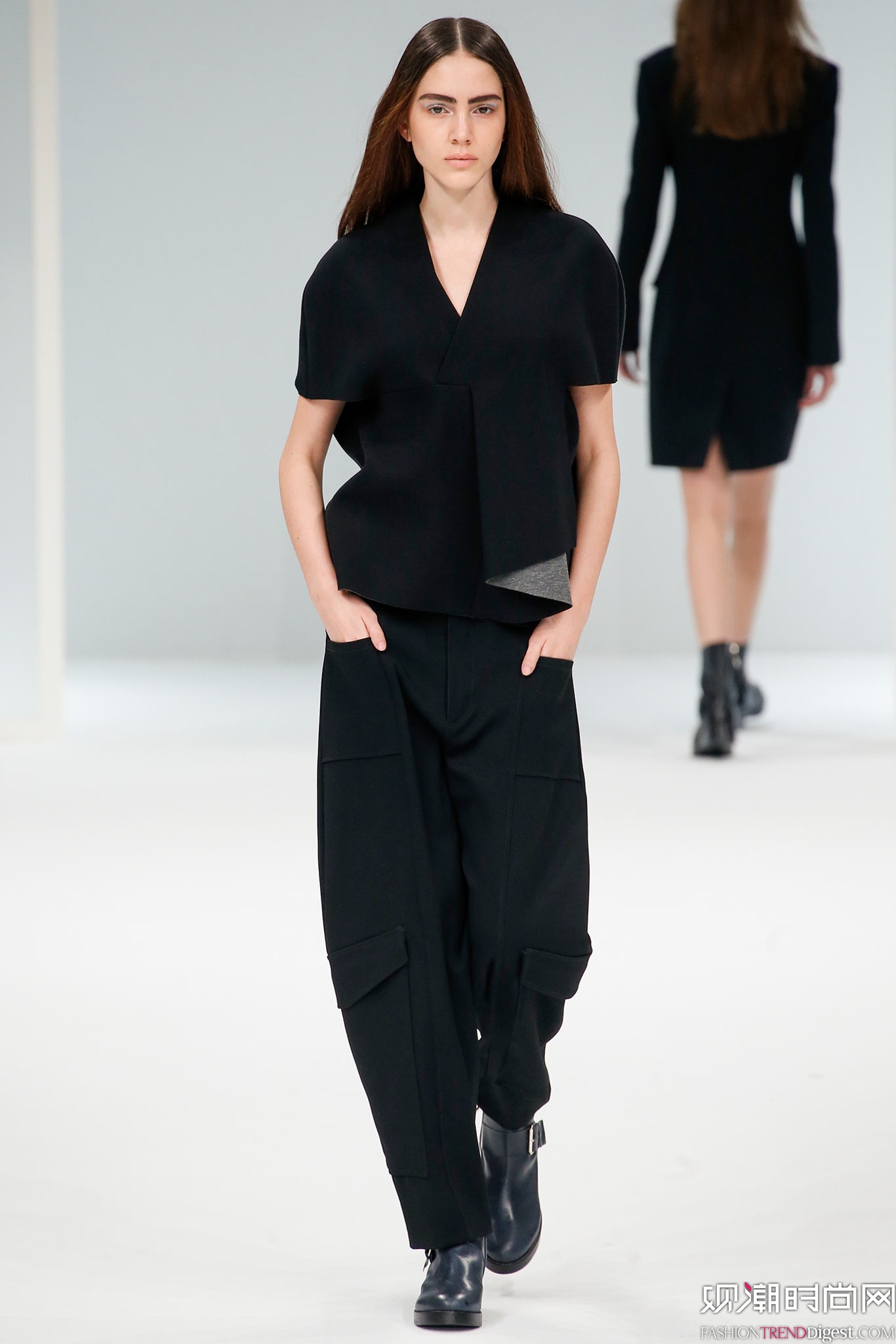 Chalayan 2015ﶬrbϵDƬ