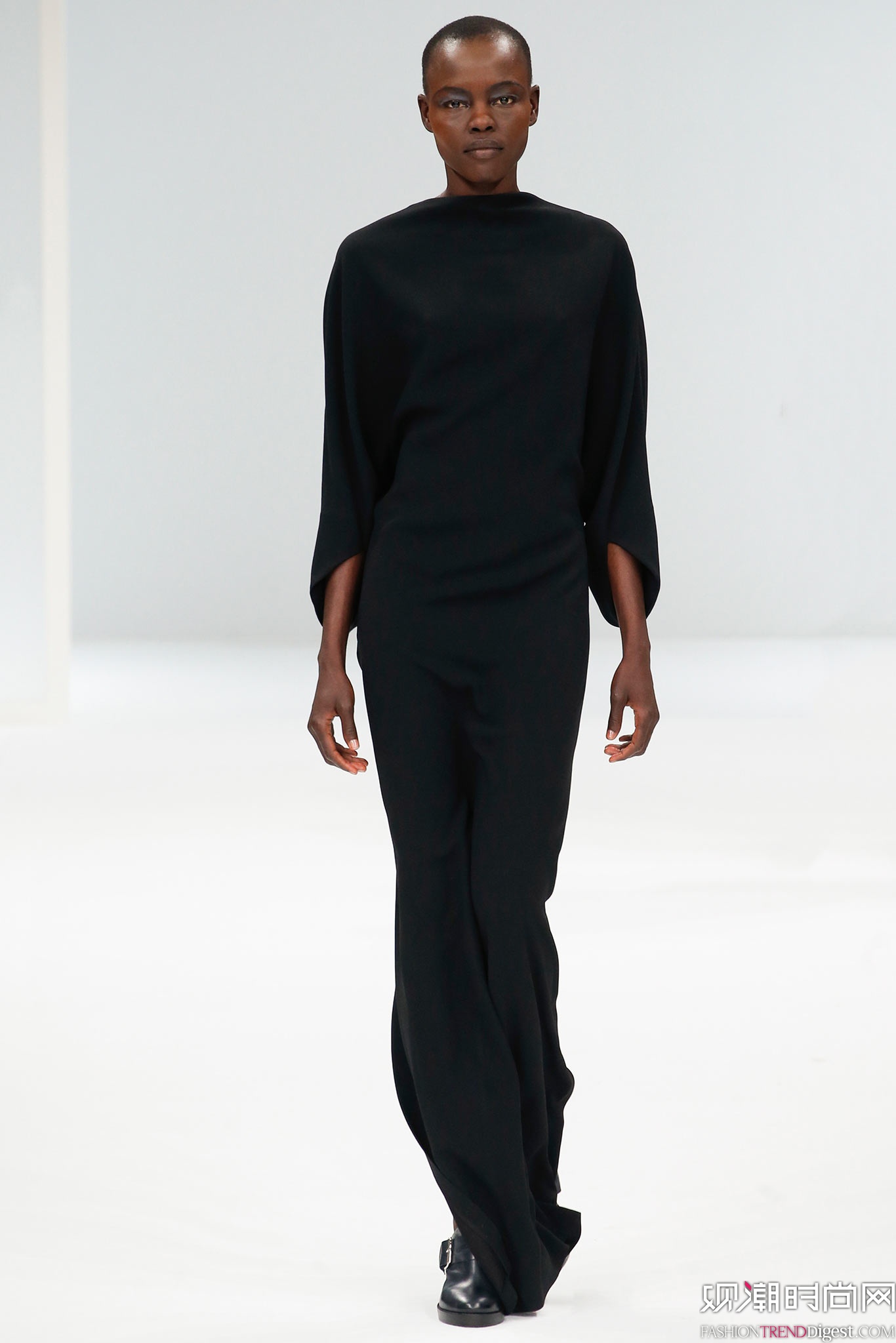 Chalayan 2015ﶬʱװϵ㳡ͼƬ