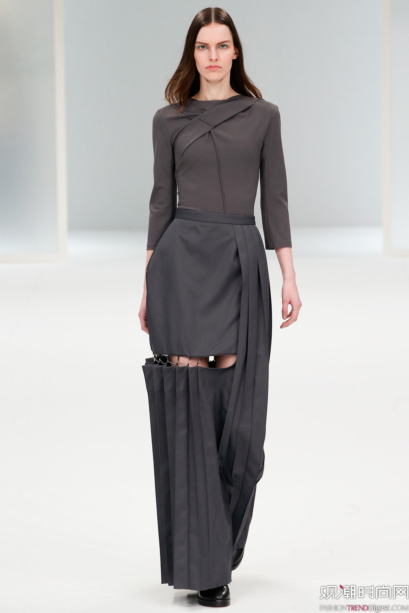 Chalayan 2015ﶬʱװϵ㳡ͼƬ