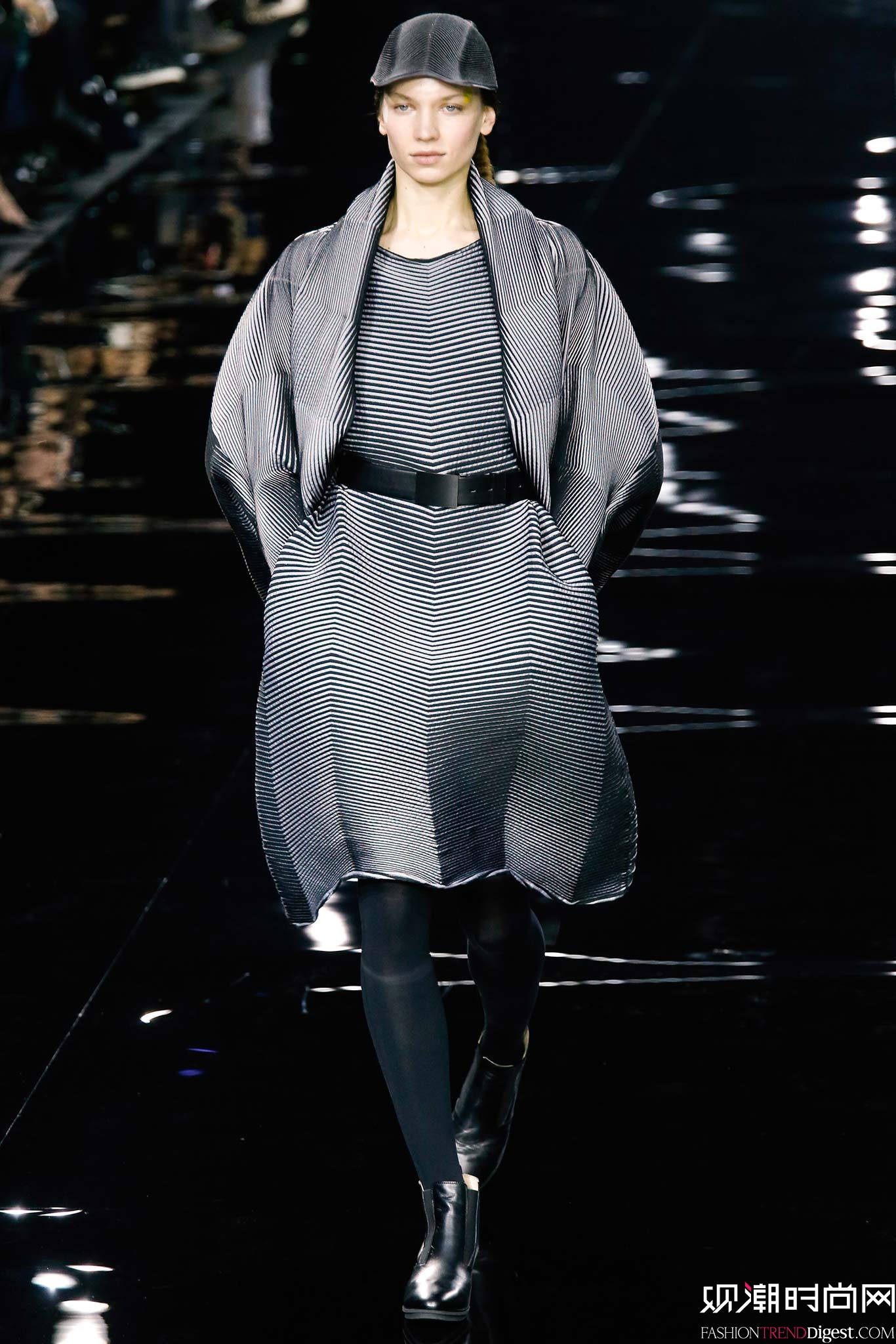 Issey Miyake 2015ﶬʱװϵ㳡ͼƬ