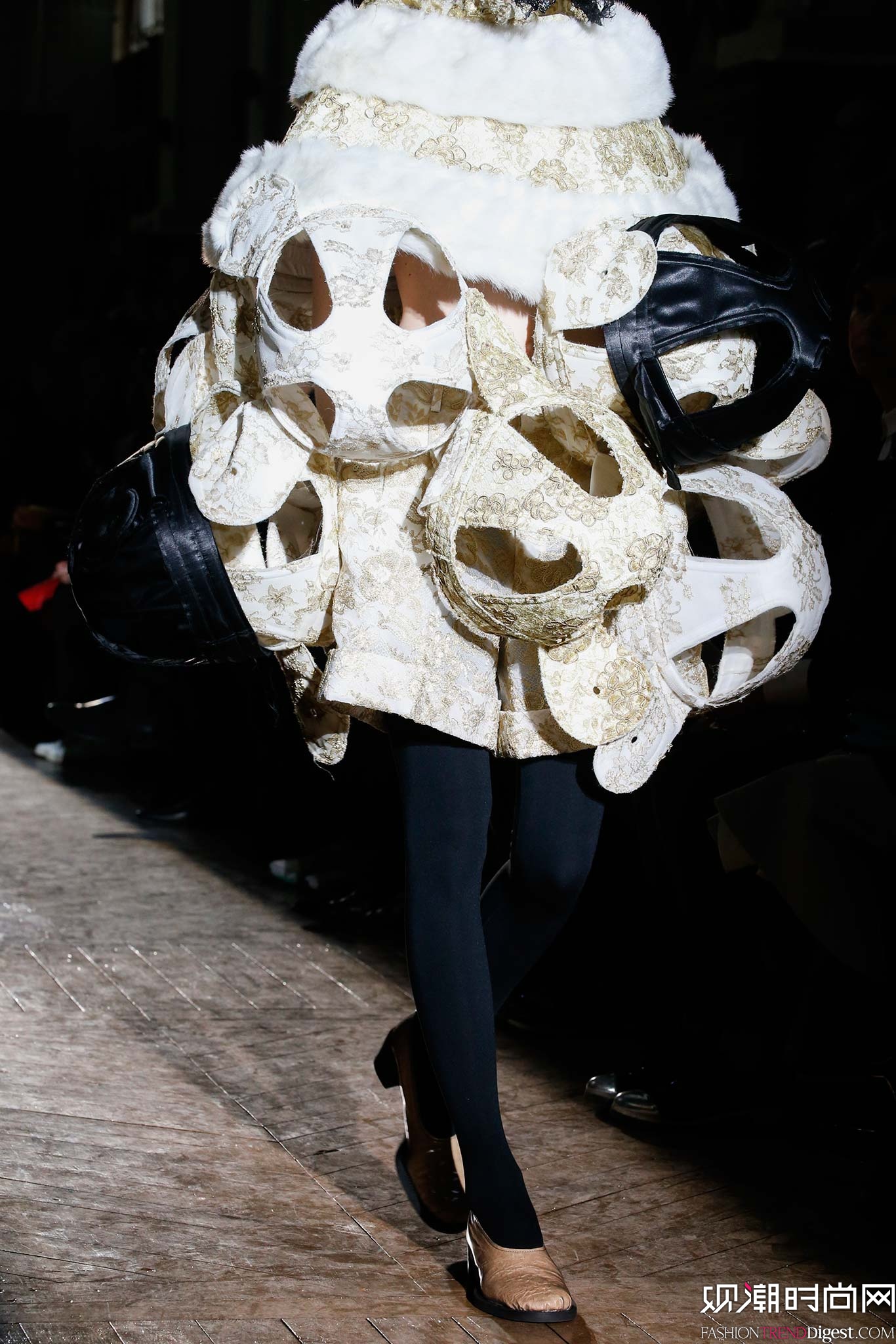 Comme des Garçons 2015ﶬʱװϵ㳡ͼƬ