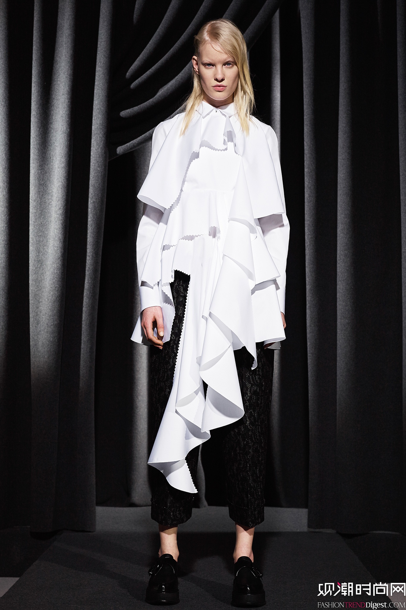 Viktor & Rolf 2015ﶬrbϵDƬ