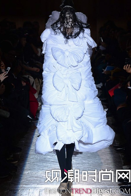 Comme des Garçons 2015ﶬʱװϵ㳡ͼƬ