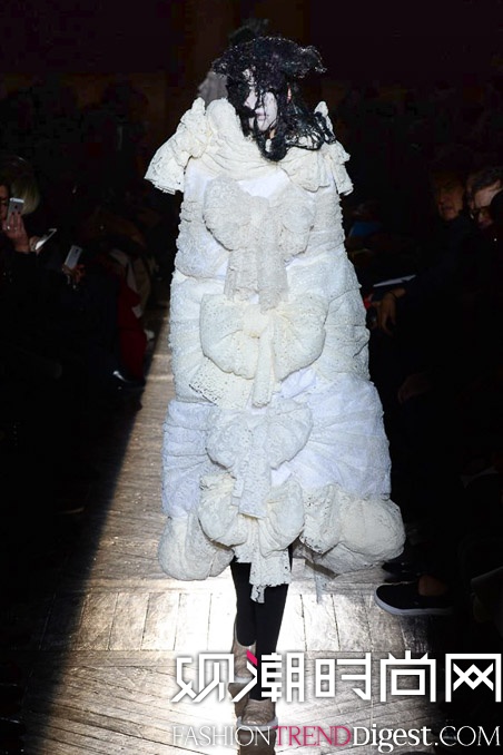 Comme des Garçons 2015ﶬʱװϵ㳡ͼƬ