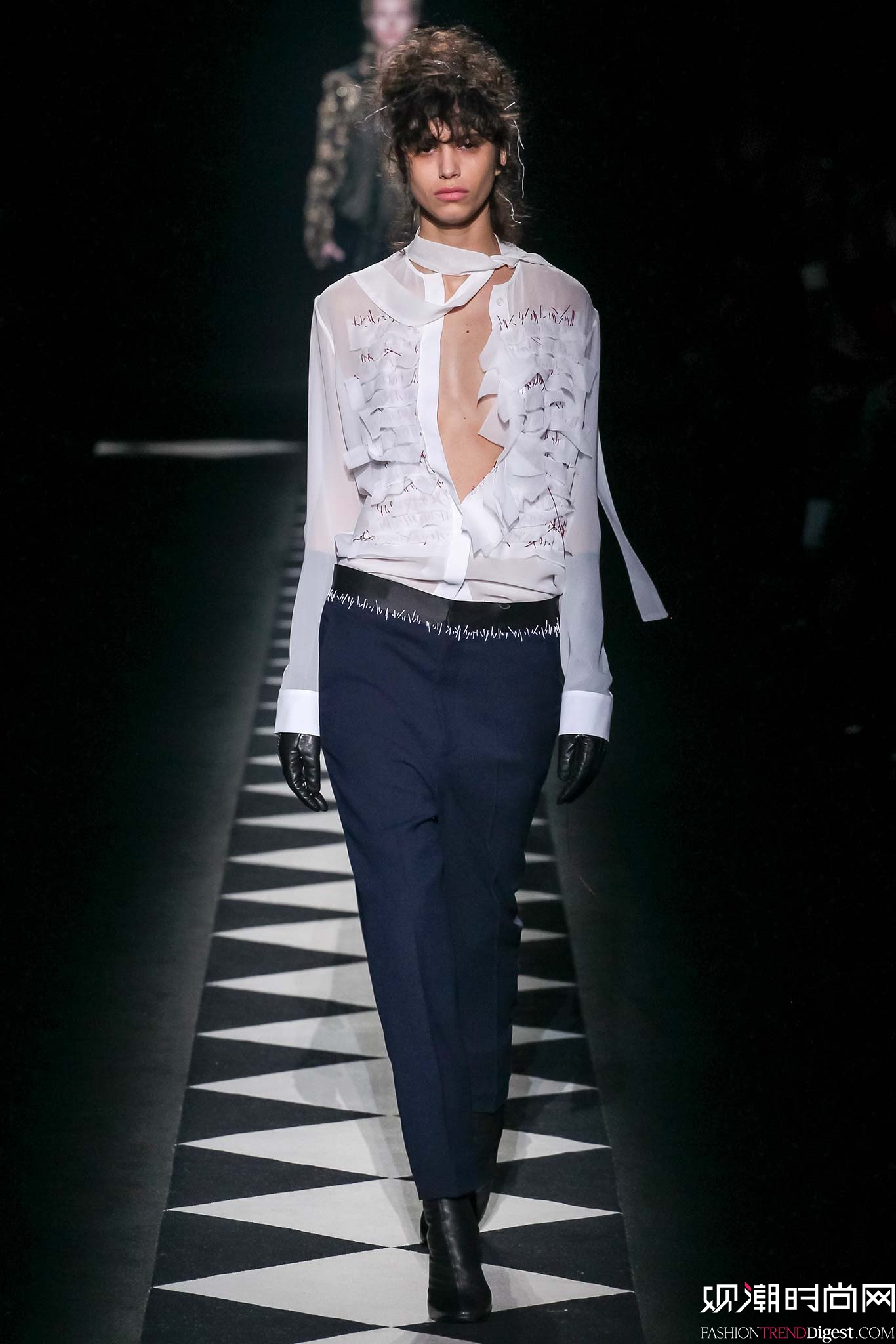 Haider Ackermann 2015ﶬr(sh)bϵ(chng)DƬ