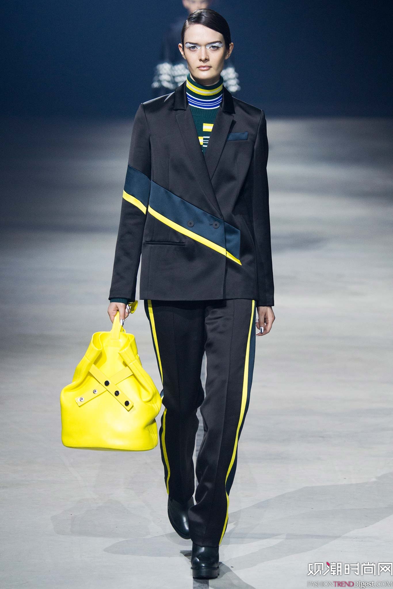 Kenzo 2015ﶬʱװϵ㳡ͼƬ