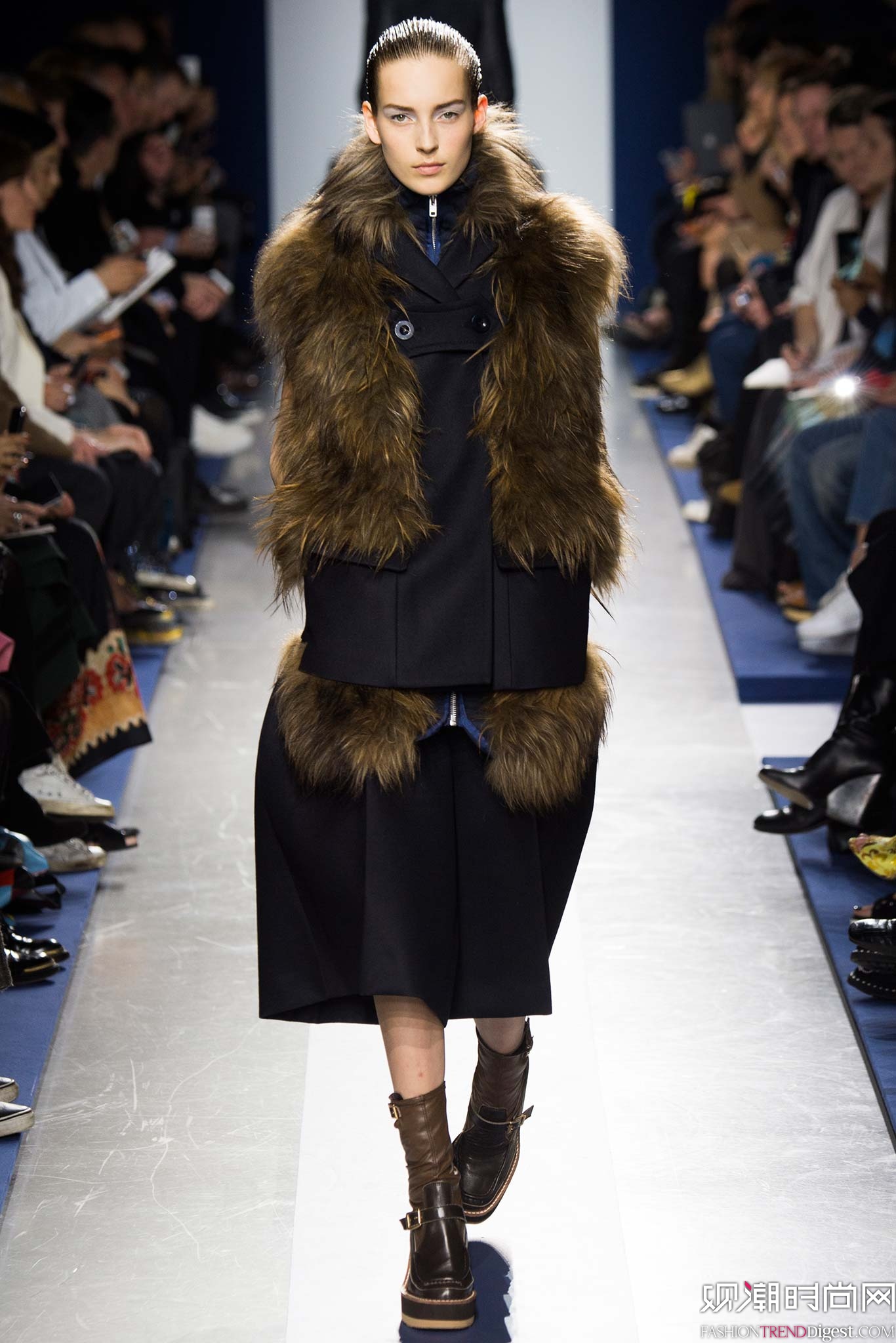 Sacai 2015ﶬʱװϵ㳡ͼƬ