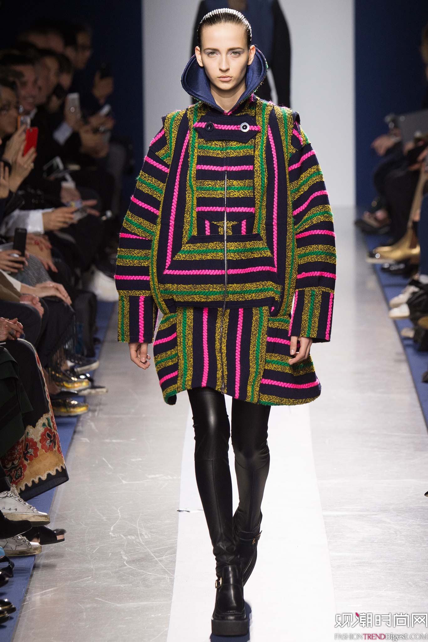 Sacai 2015ﶬʱװϵ㳡ͼƬ