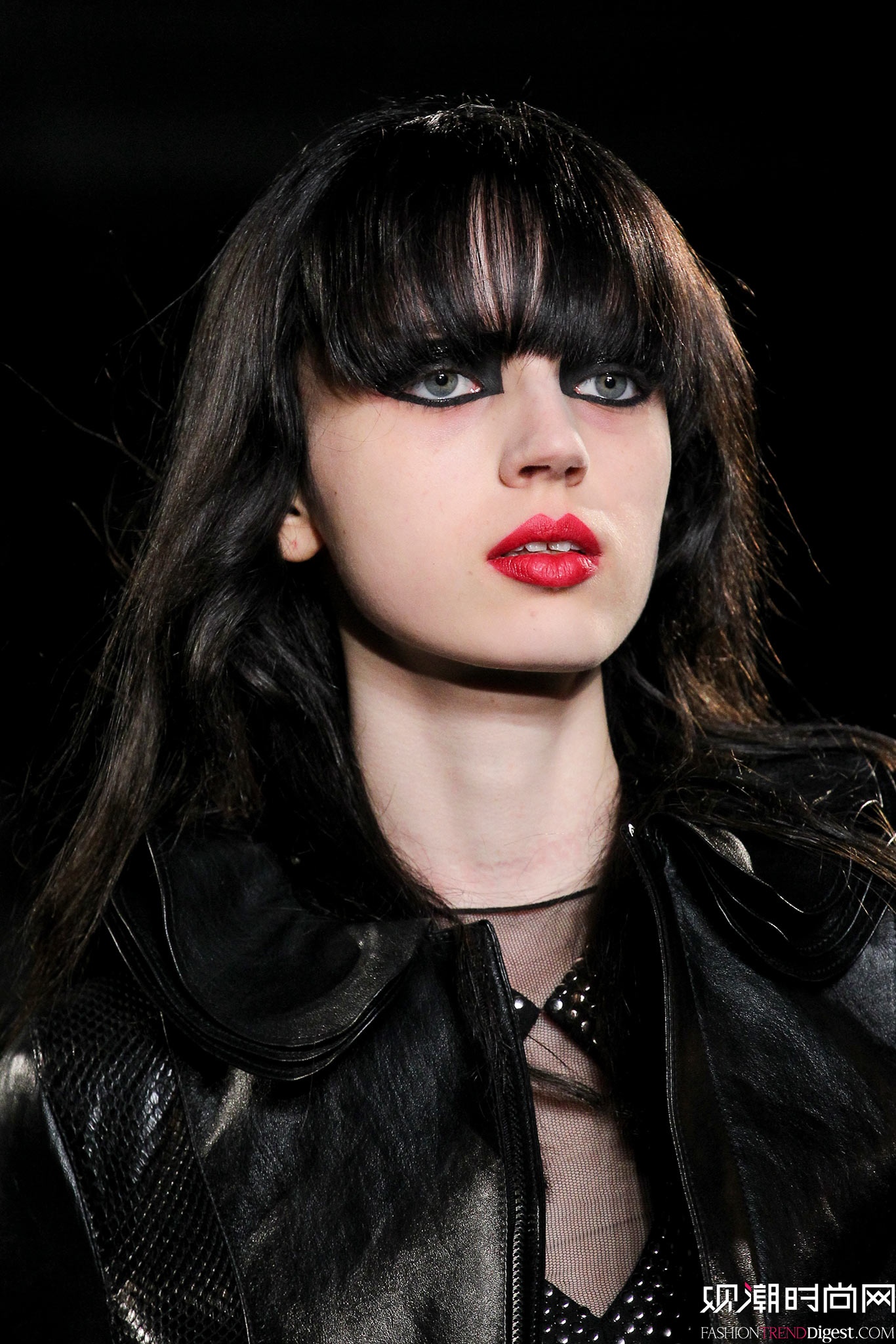Saint Laurent 2015�ﶬʱװ��ϵ���㳡����ͼƬ
