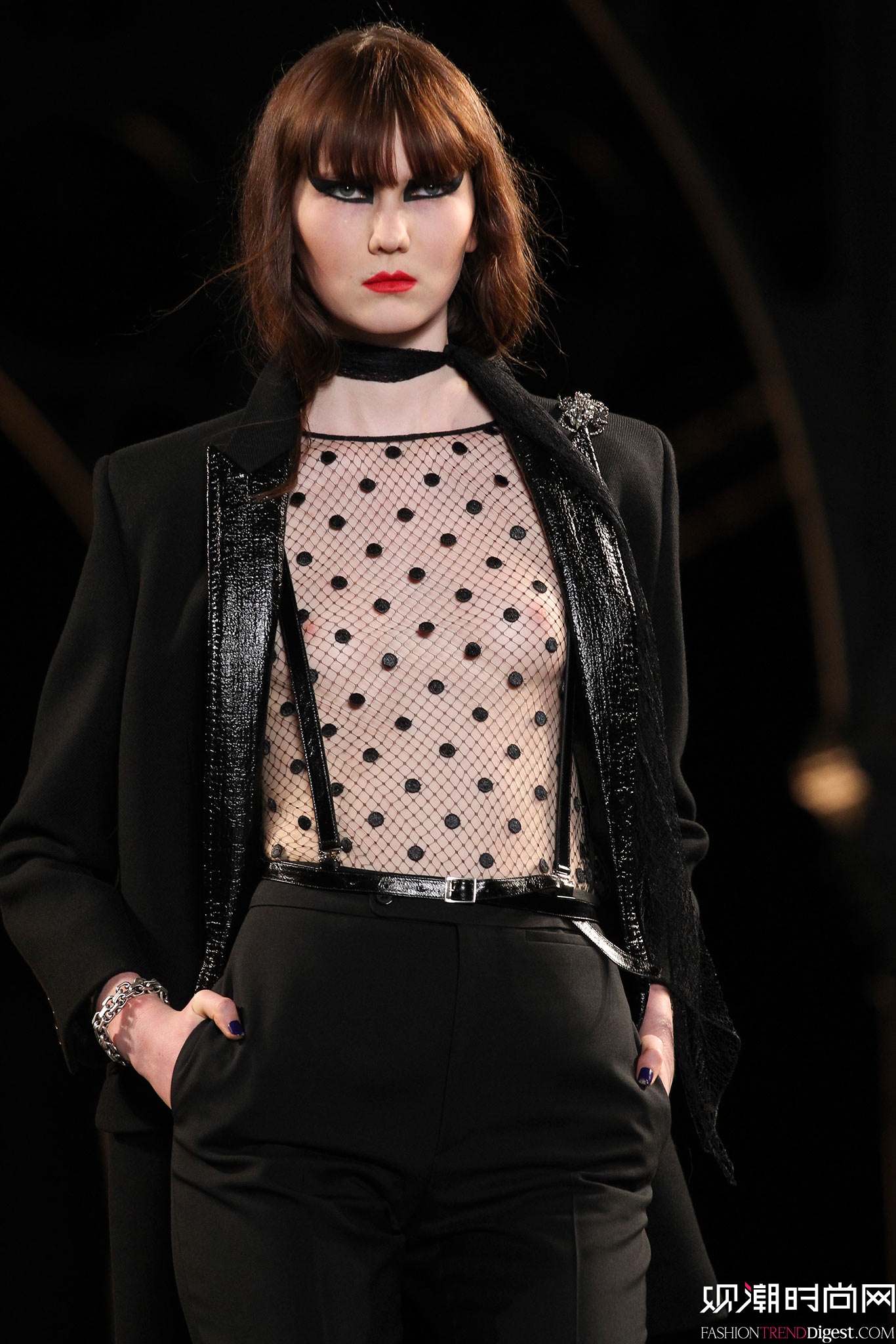 Saint Laurent 2015�ﶬʱװ��ϵ���㳡����ͼƬ
