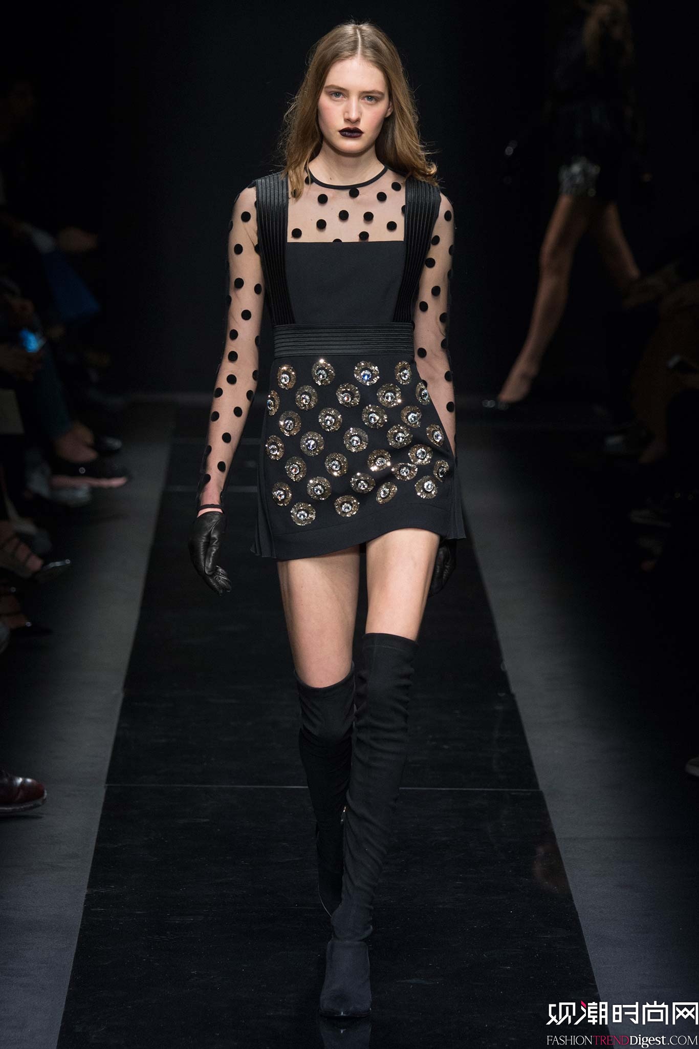 Emanuel Ungaro 2015ﶬrbϵDƬ