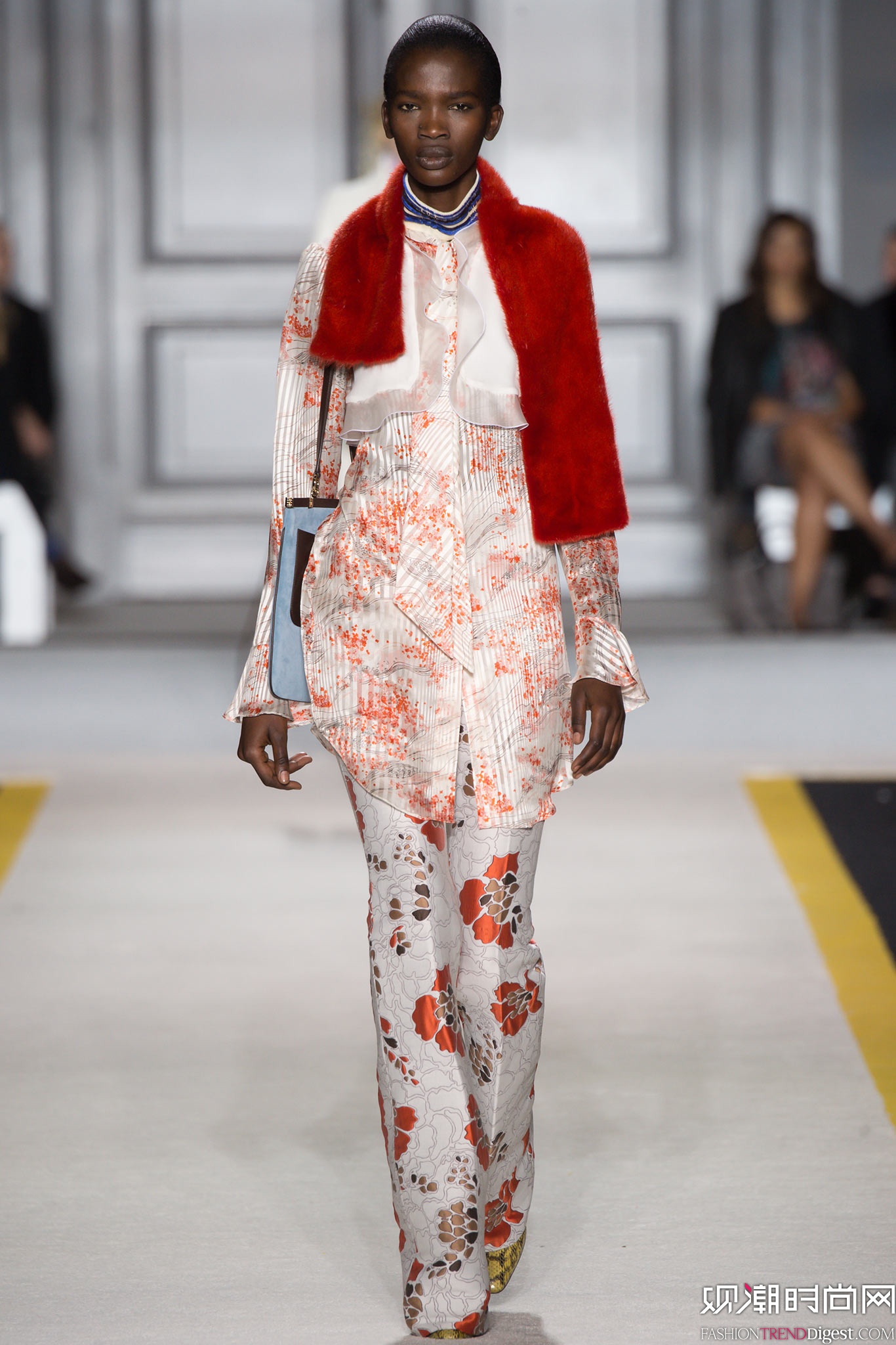 Giambattista Valli 2015ﶬʱװϵ㳡ͼƬ