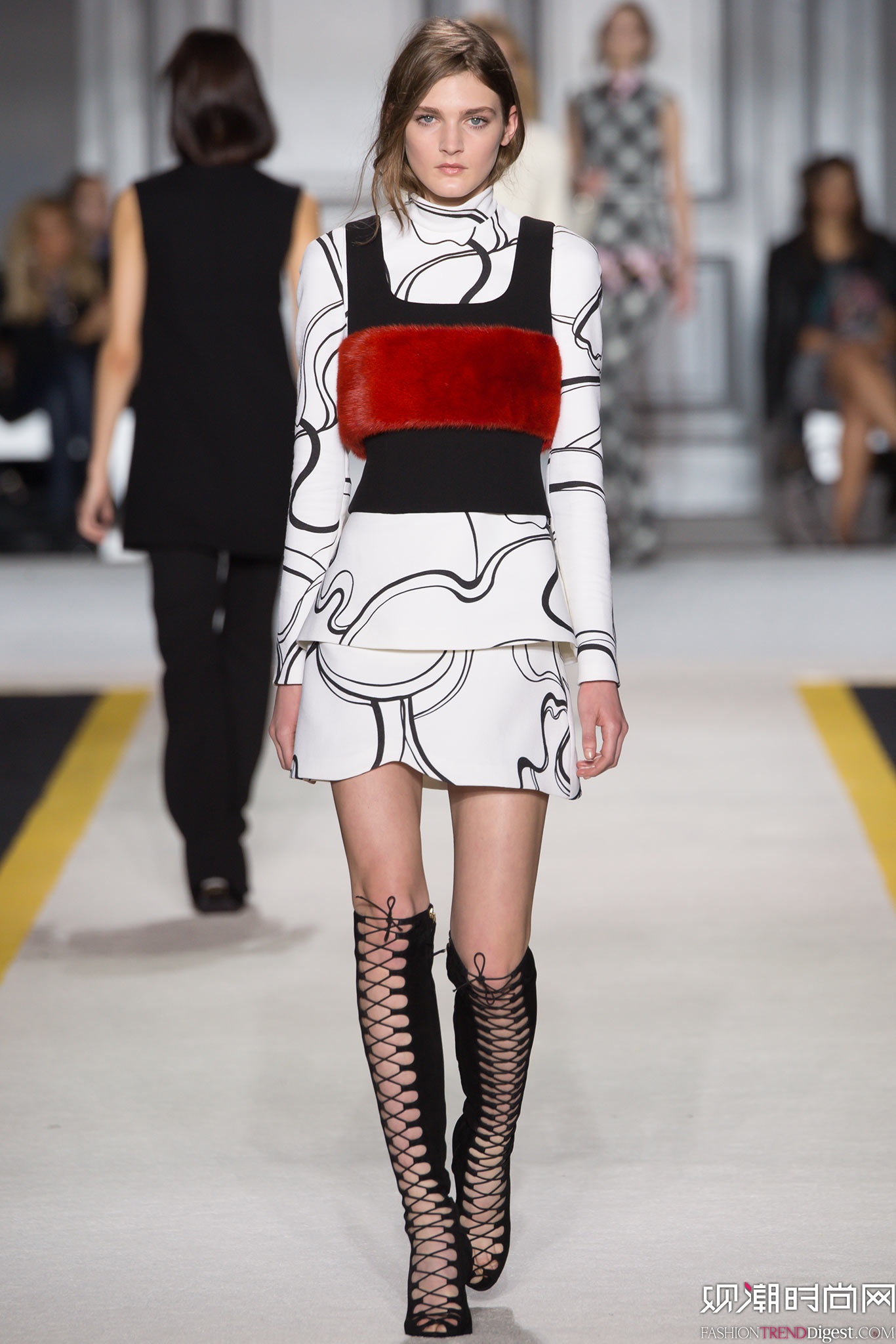 Giambattista Valli 2015ﶬrbϵDƬ