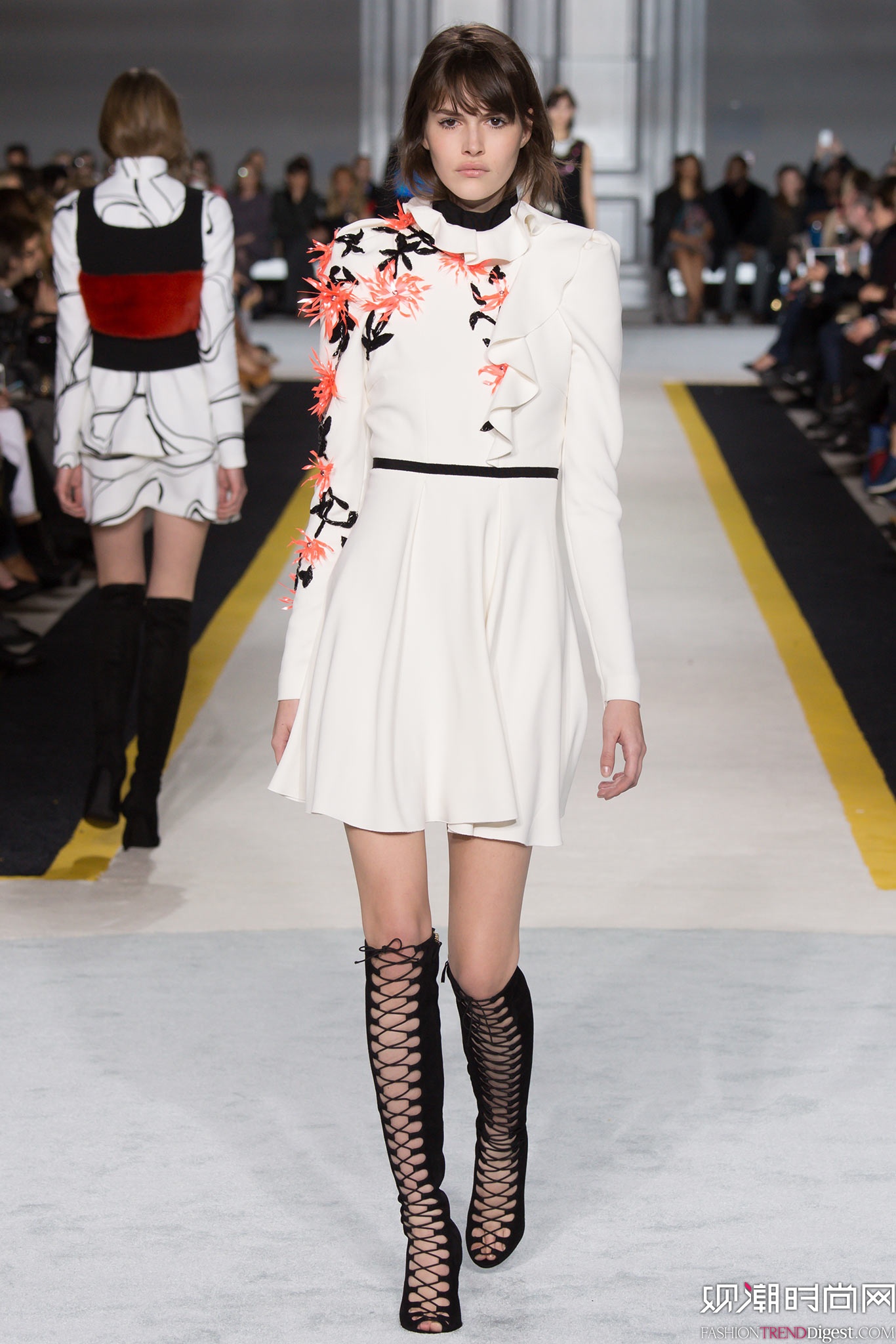 Giambattista Valli 2015ﶬrbϵDƬ