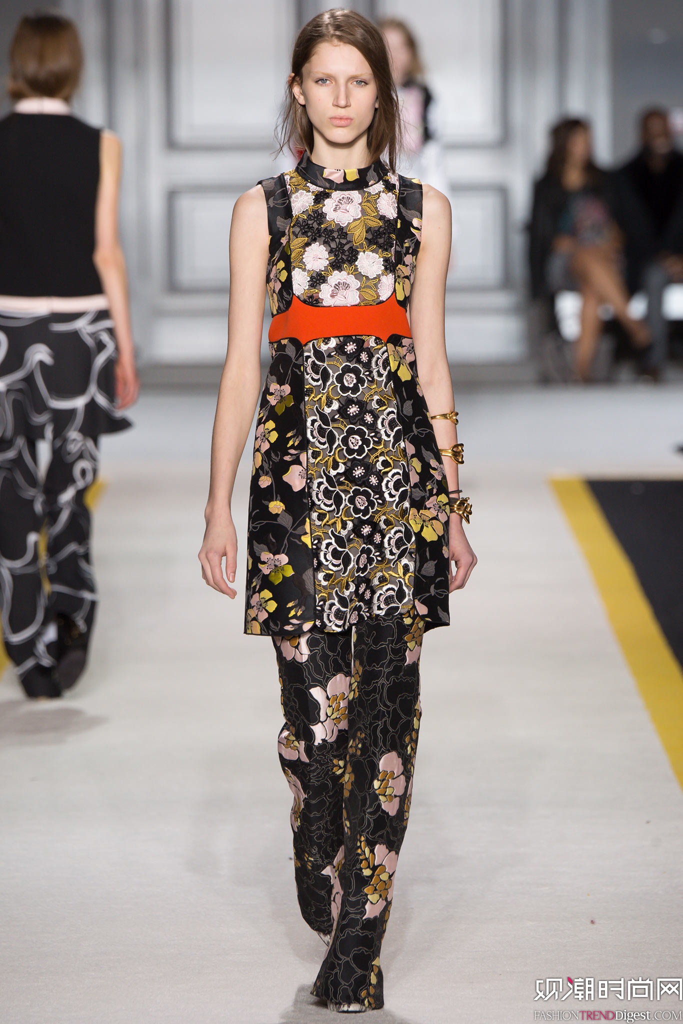Giambattista Valli 2015ﶬrbϵDƬ