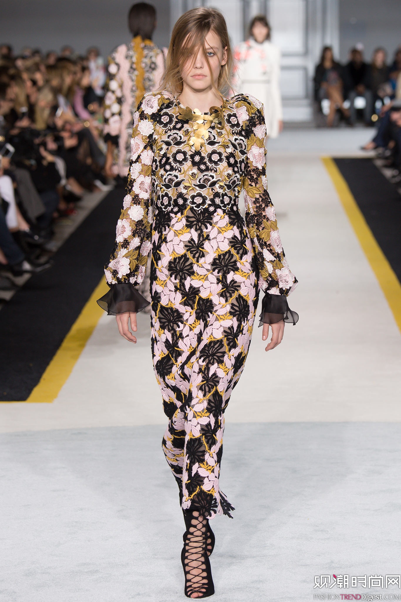 Giambattista Valli 2015ﶬrbϵDƬ
