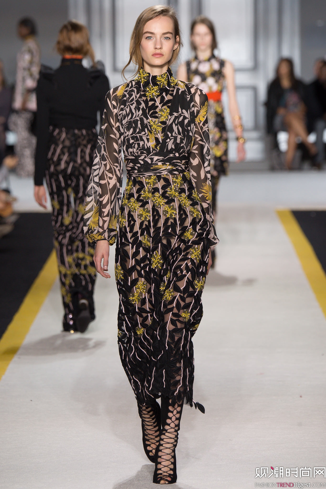 Giambattista Valli 2015ﶬrbϵDƬ