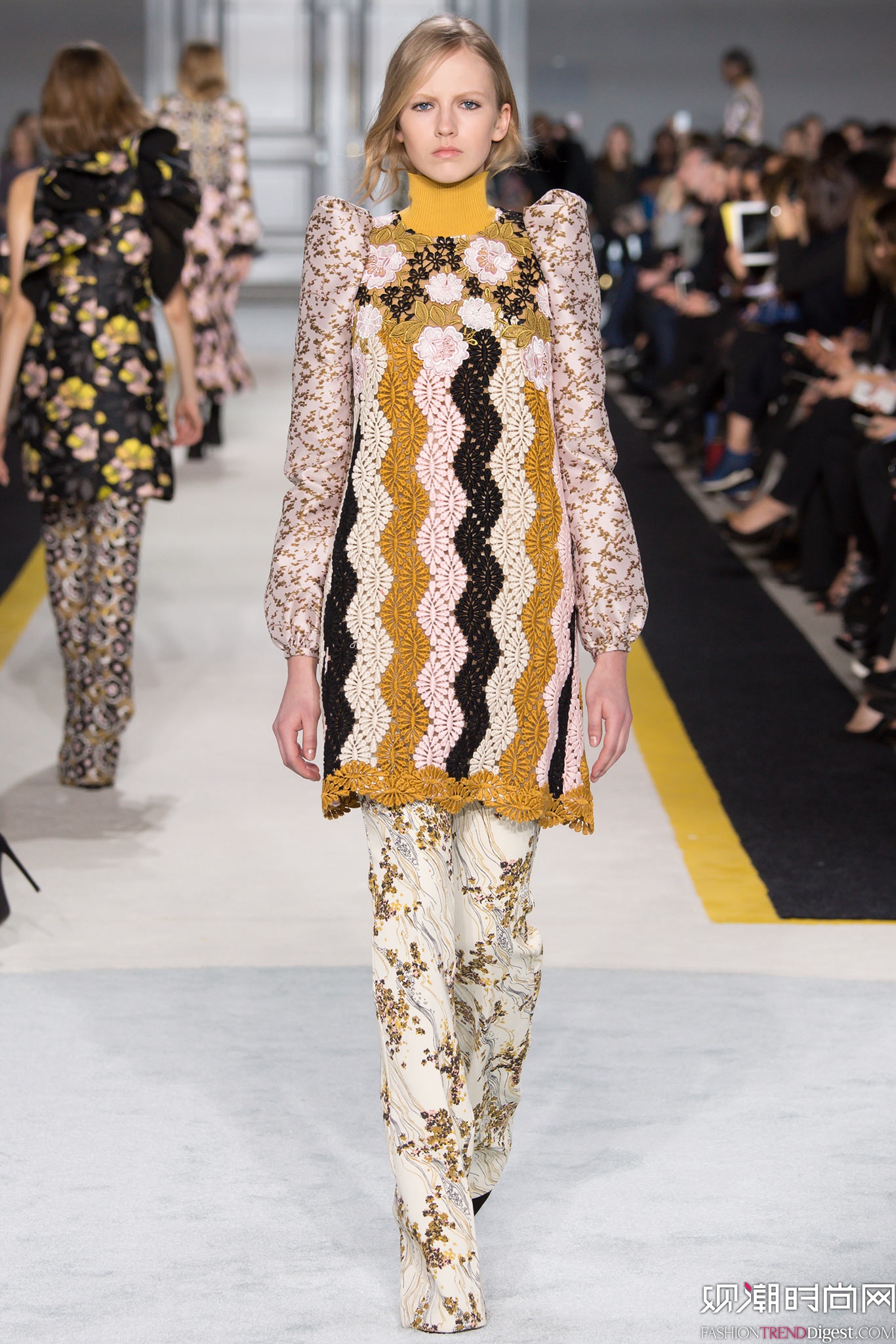 Giambattista Valli 2015ﶬrbϵDƬ