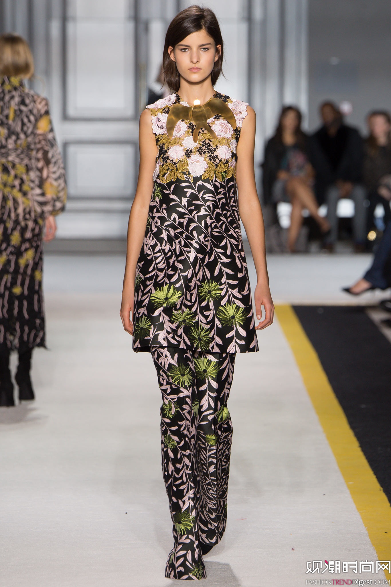 Giambattista Valli 2015ﶬrbϵDƬ