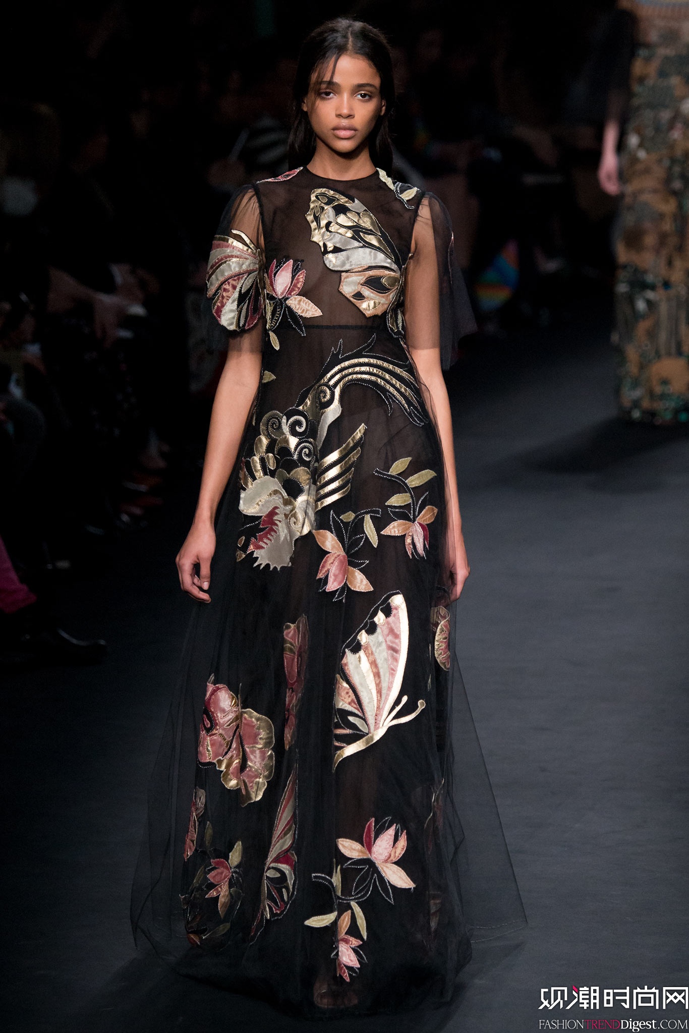 Valentino 2015ﶬʱװϵ㳡ͼƬ