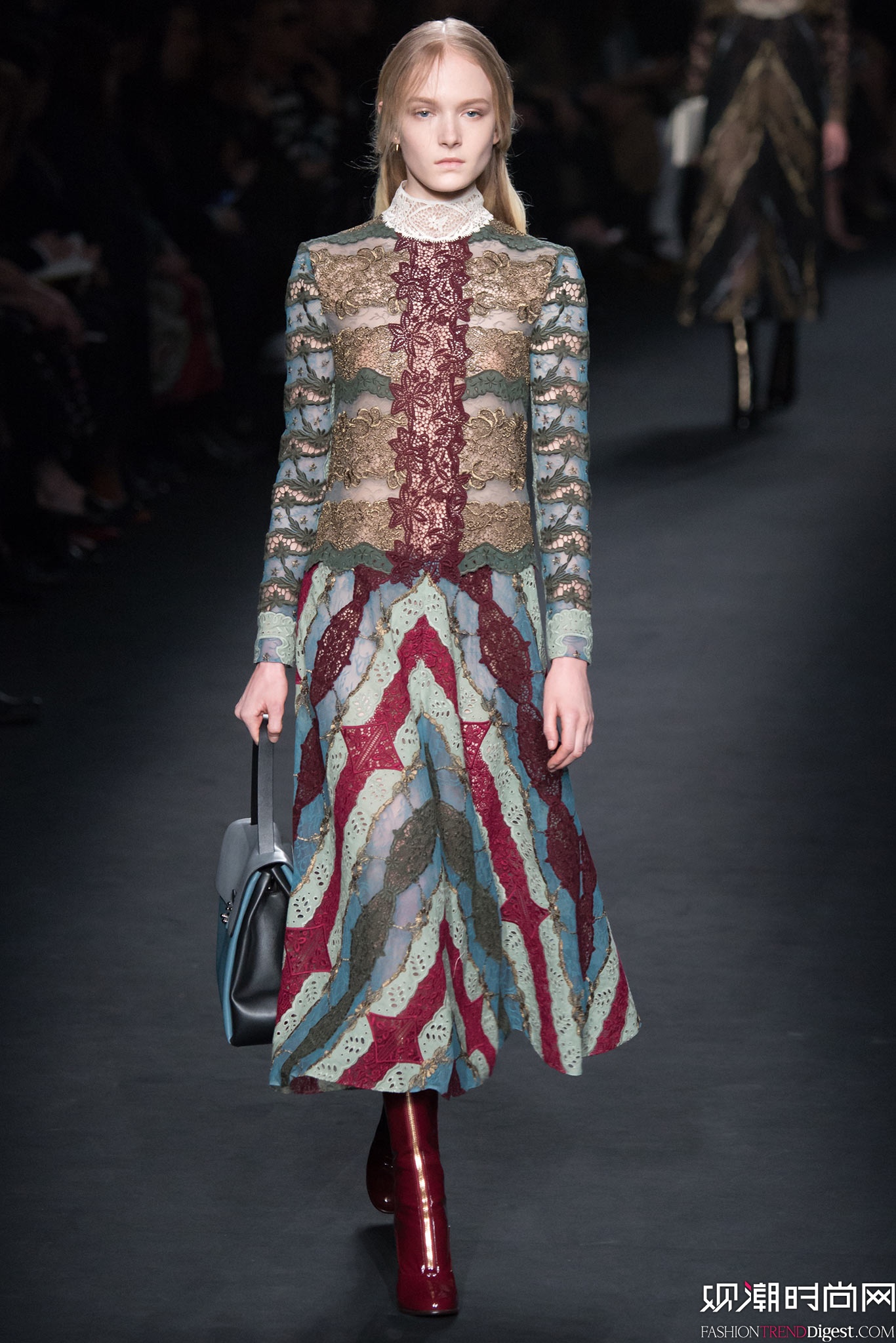 Valentino 2015ﶬʱװϵ㳡ͼƬ